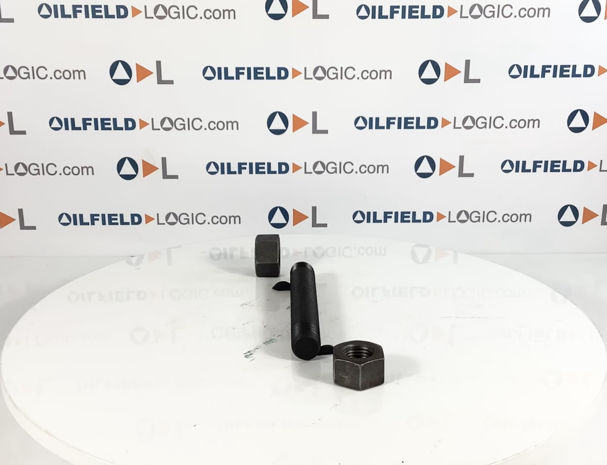 Stud, THD, 1 1/8"-8 x 8", B-7