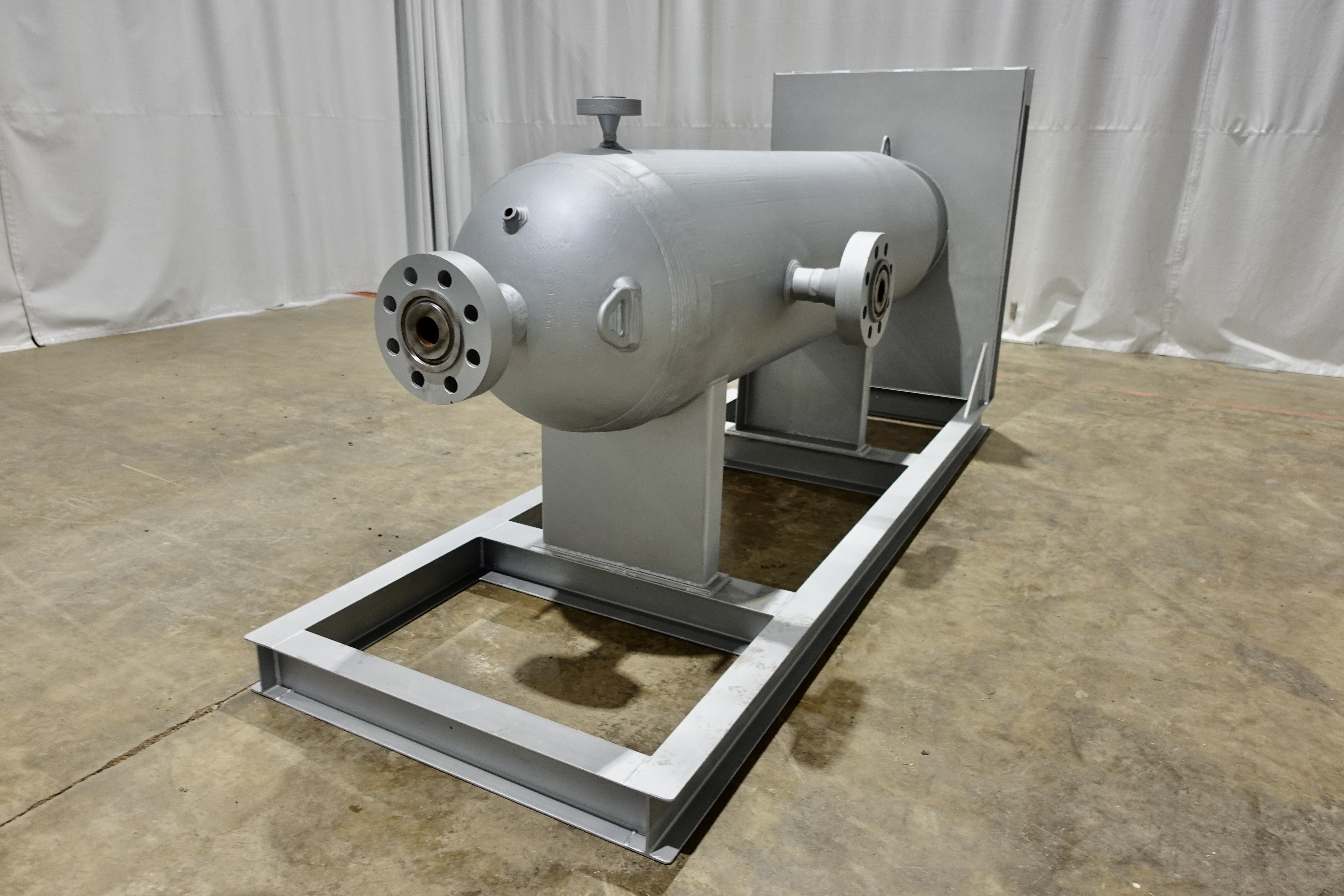 Refurbished Sand Trap, Gravity, 28"x8', 5000#