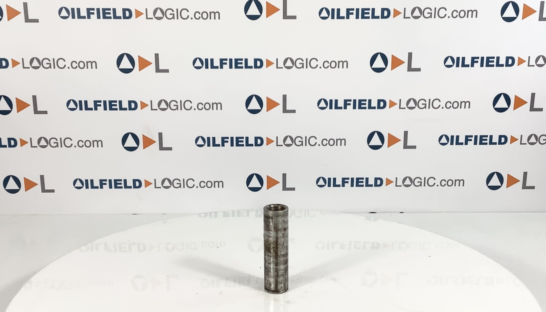 Coupling, W/THD, 1/2" x 4", 3M, SA105