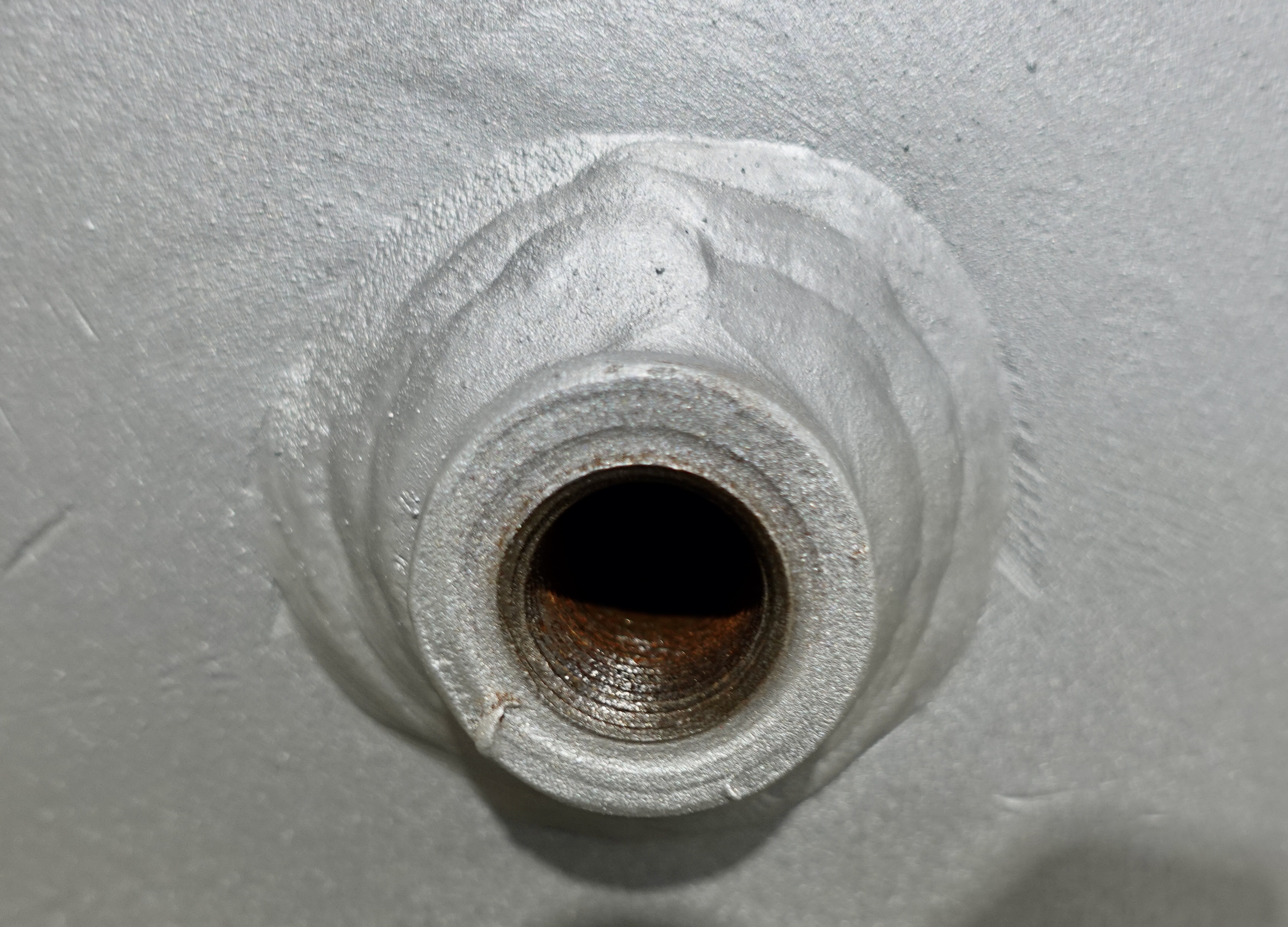 Refurbished Sand Trap, Gravity, 28"x8', 5000#