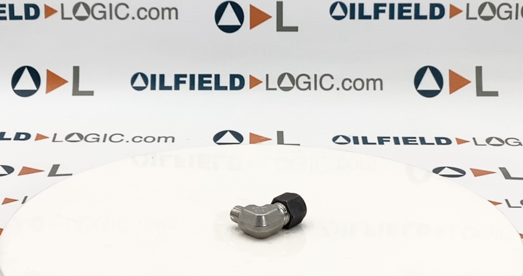 Fitting, Tube, Elbow, Stainless Steel, 3/8"x1/4", Tubing x MNPT