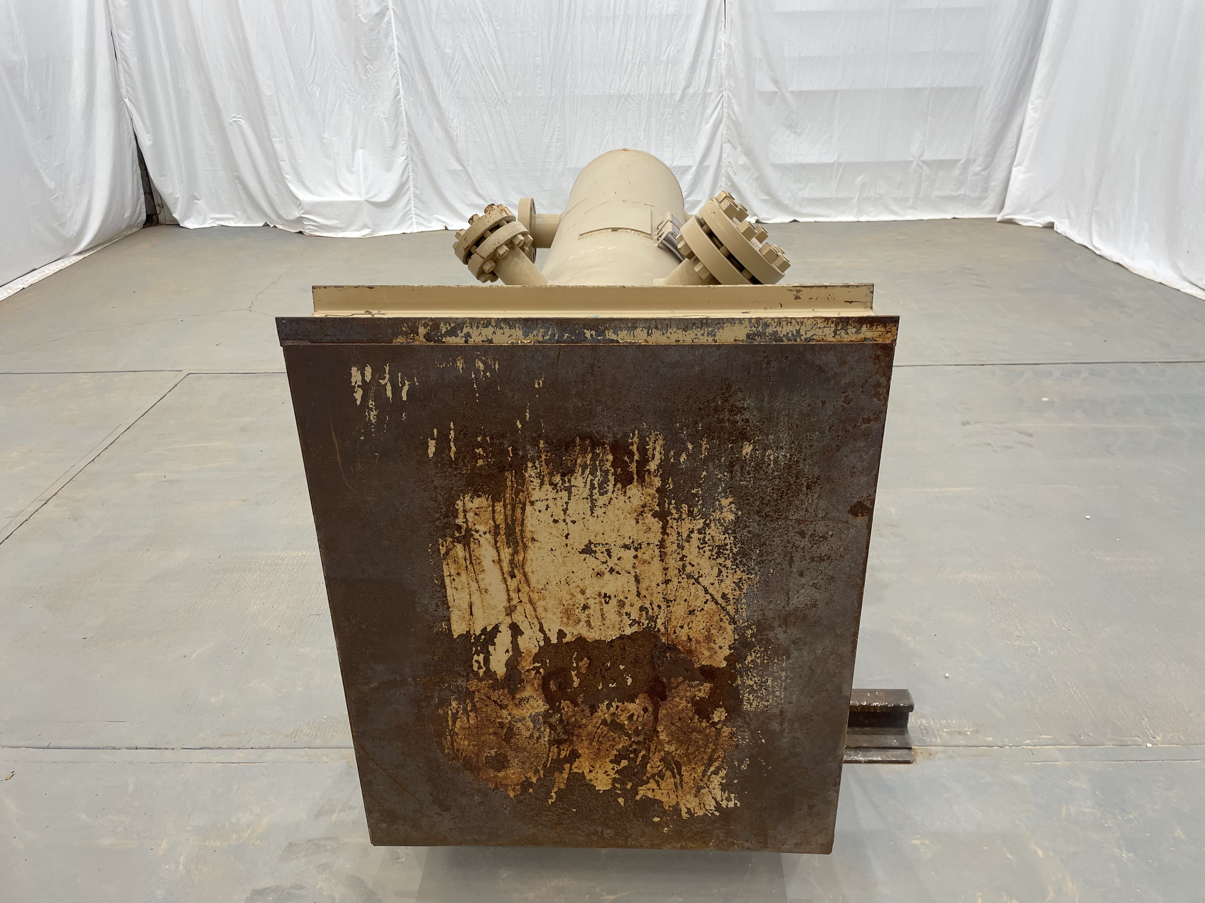 Used Sand Trap, Gravity, 24"x8', 3000#