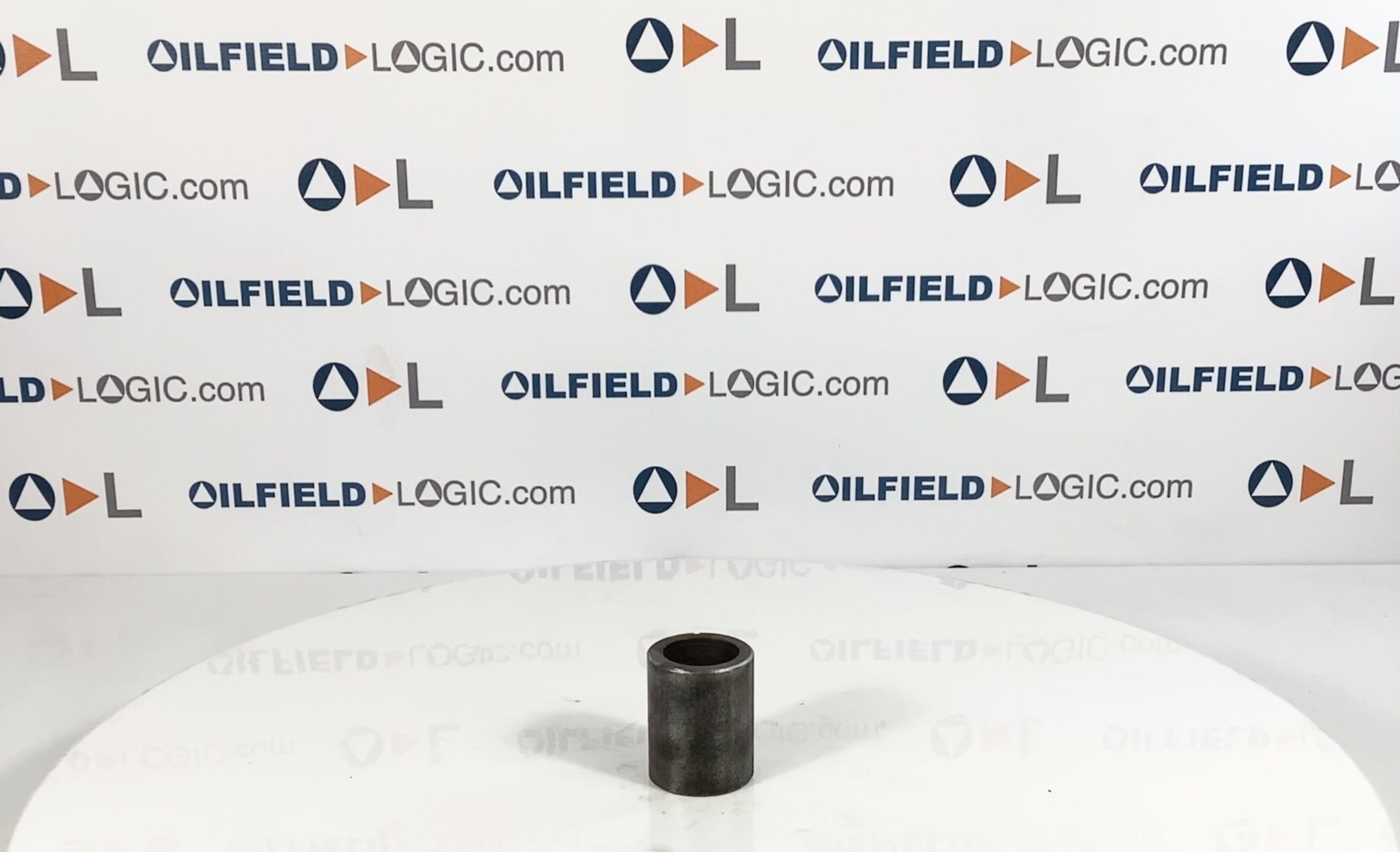 Coupling, W/THD, 1"x2", 3M, SA105