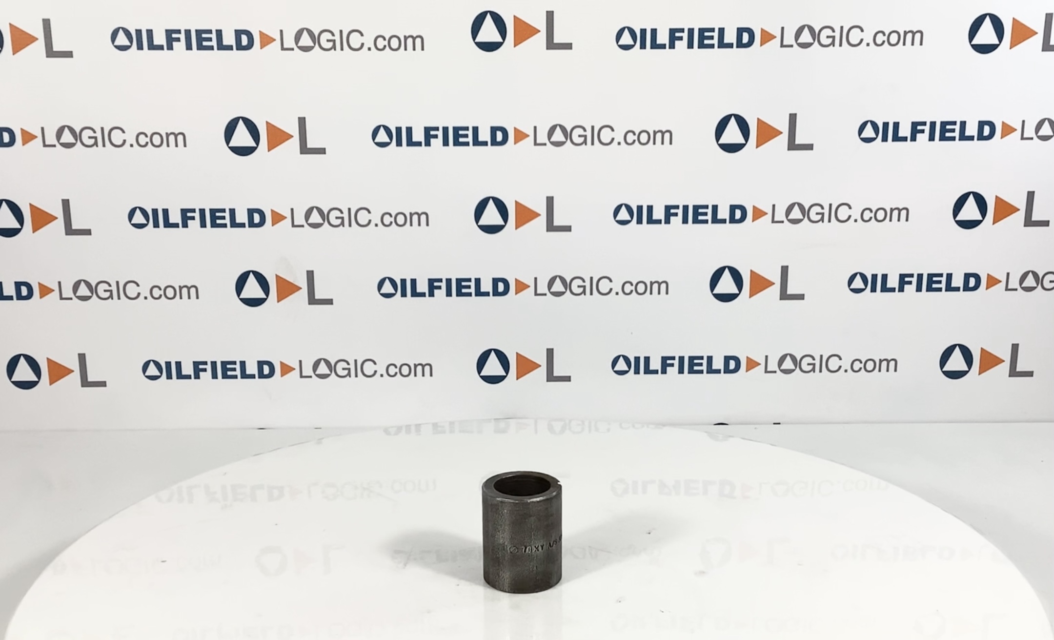 Coupling, W/THD, 1"x2", 3M, SA105