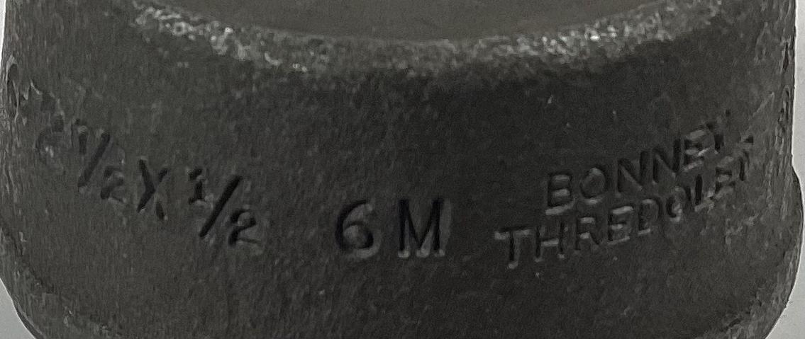 Threadolet, WxTHD, 6"-2 1/2"x1/2", FNPT, 6M , SA105