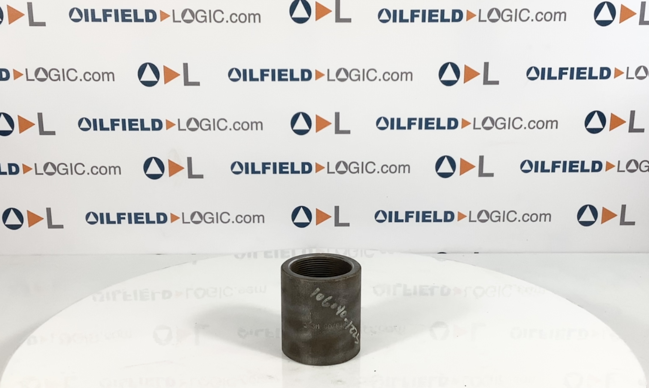 Coupling, W/THD, 2" x 3 1/2", 3M, SA105