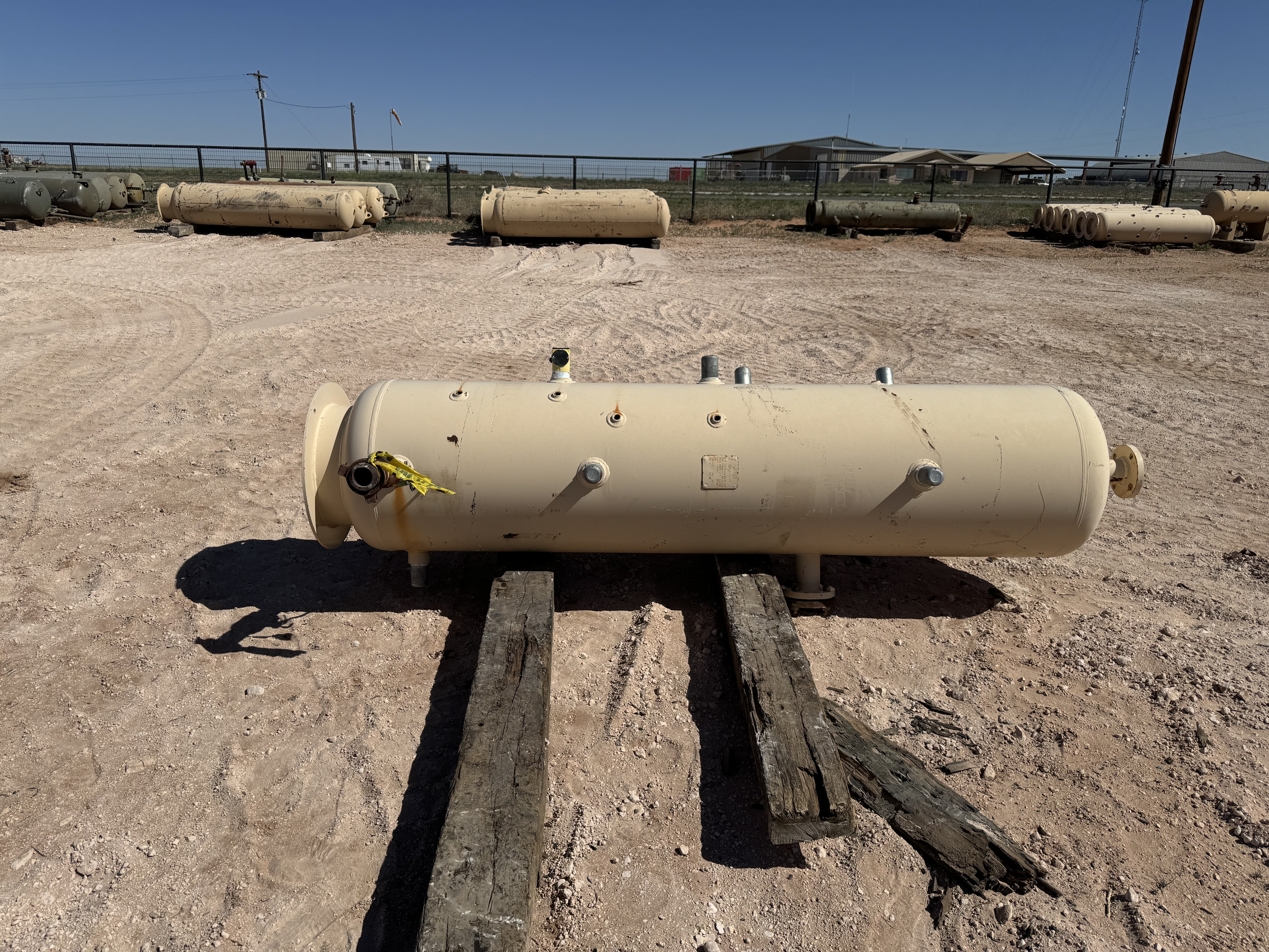 Used Separator, Vertical, 2P, 24"x7'6", 250#