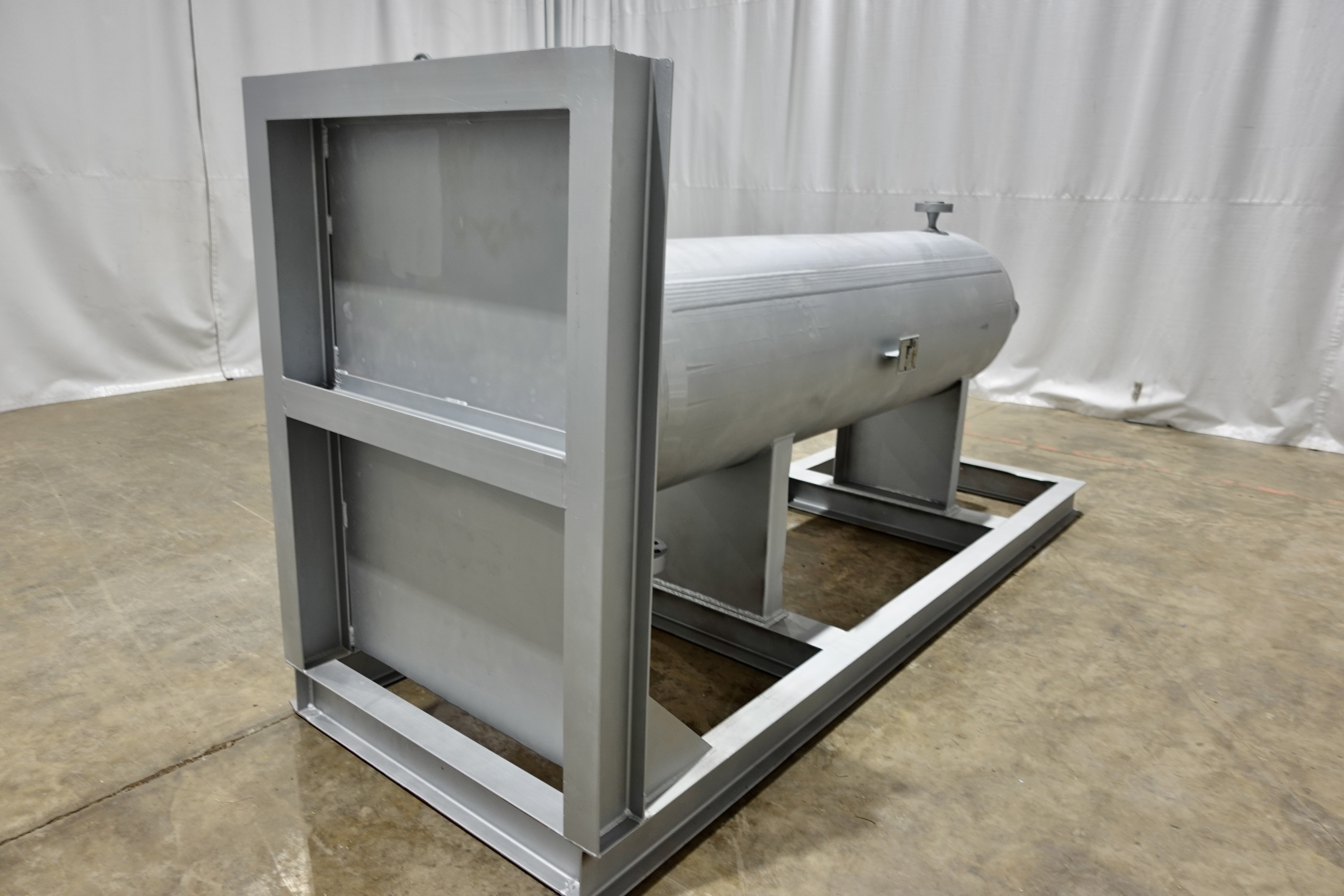 Refurbished Sand Trap, Gravity, 28"x8', 5000#