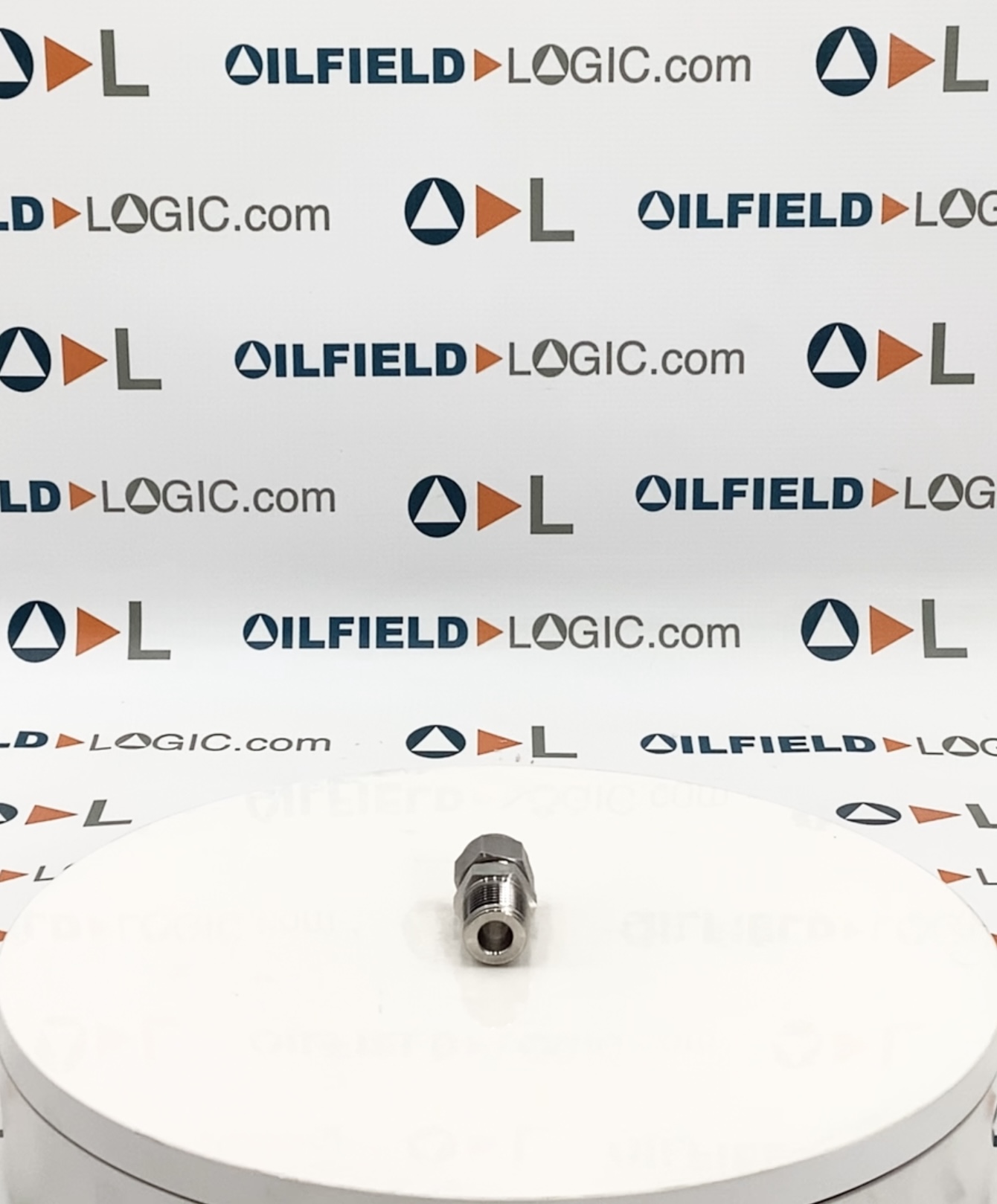 Fitting, Tube, Stainless Steel, Male, 3/8"x3/8", Tubing x MNPT
