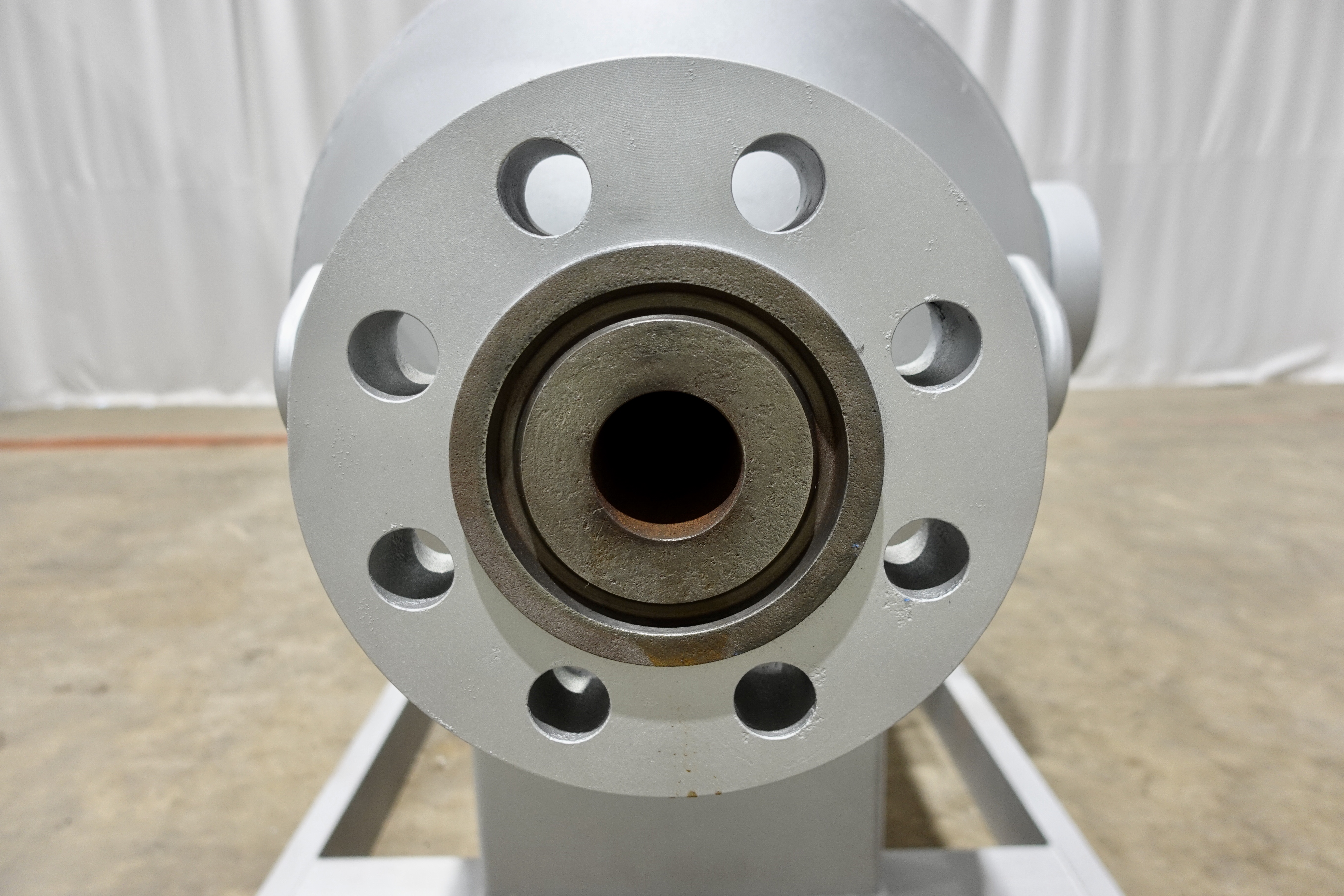 Refurbished Sand Trap, Gravity, 28"x8', 5000#