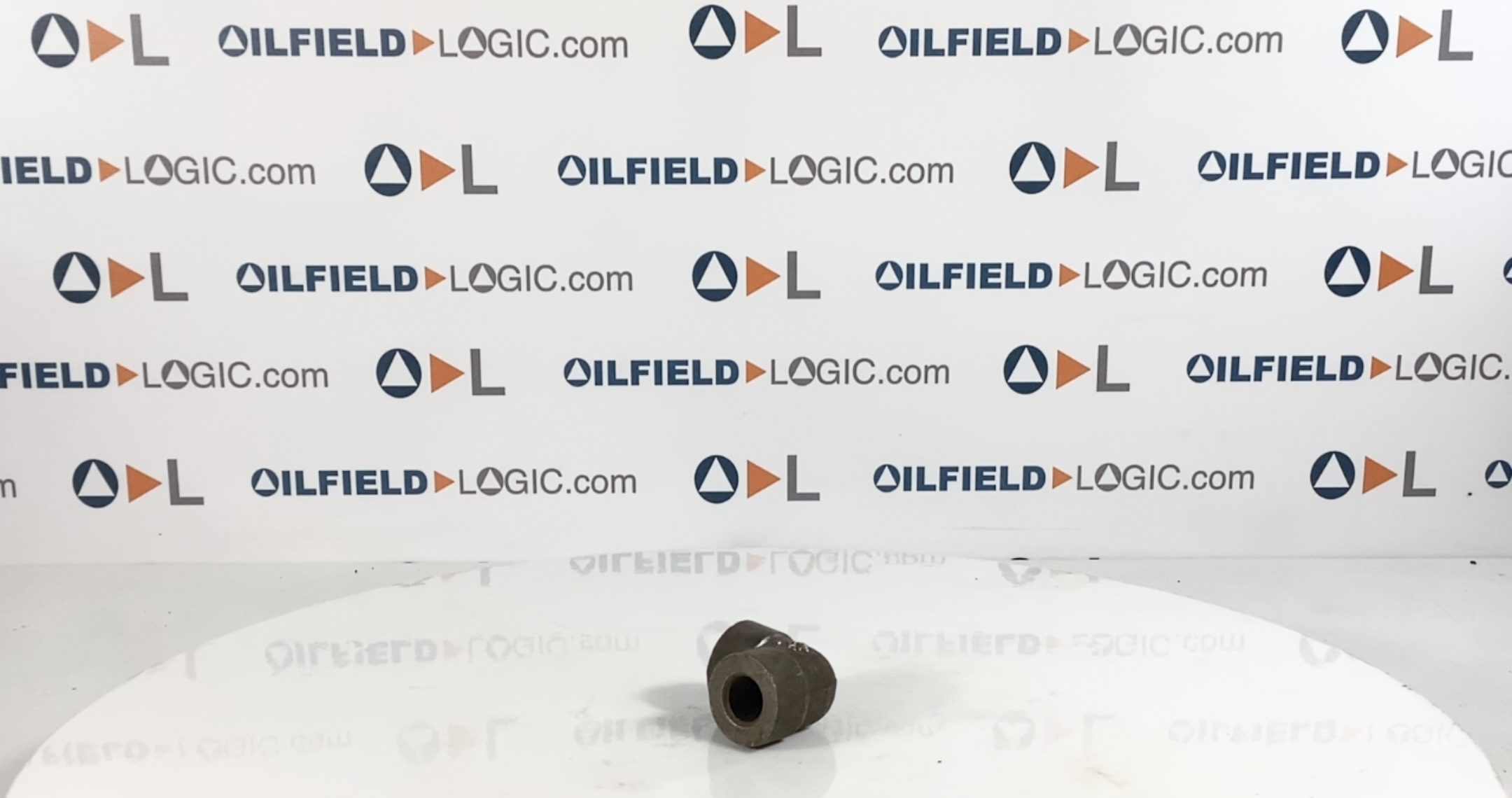 Elbow, THD, 1/2", FNPT, 3M, SA105