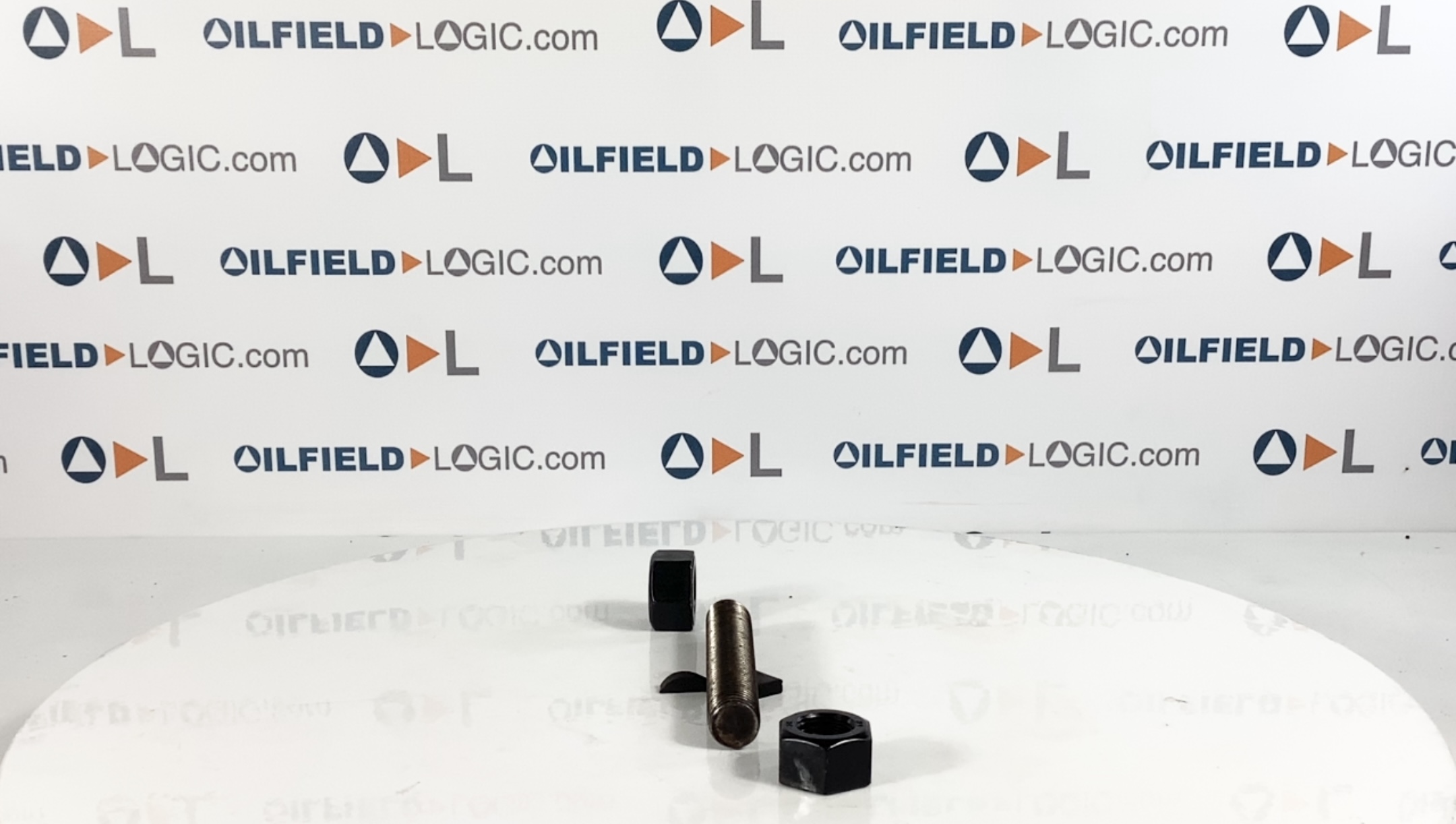 Stud, THD, 7/8"-9x5-1/2", B-7