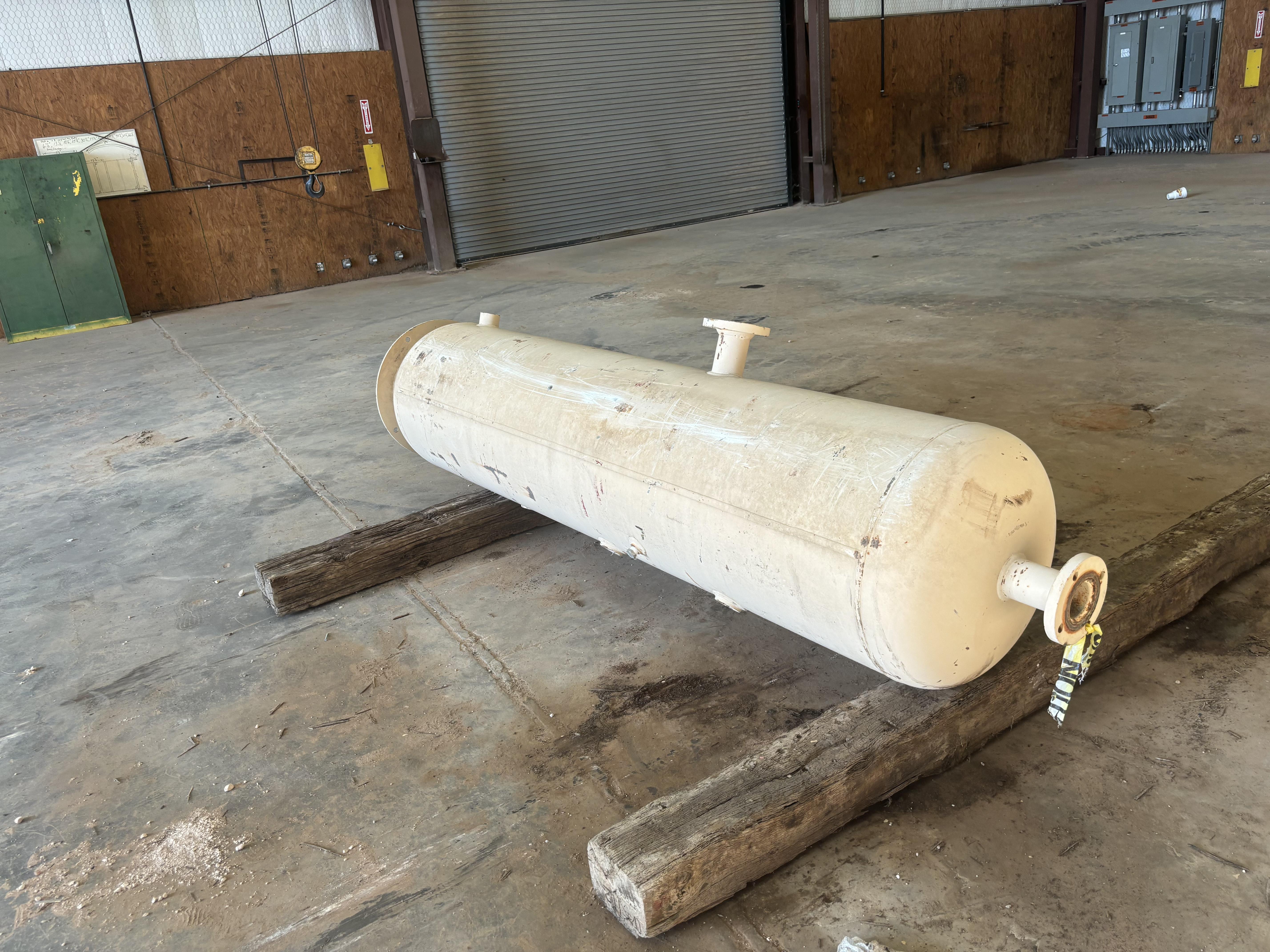 Used Separator, Vertical, 2P, 24"x7'6", 250#