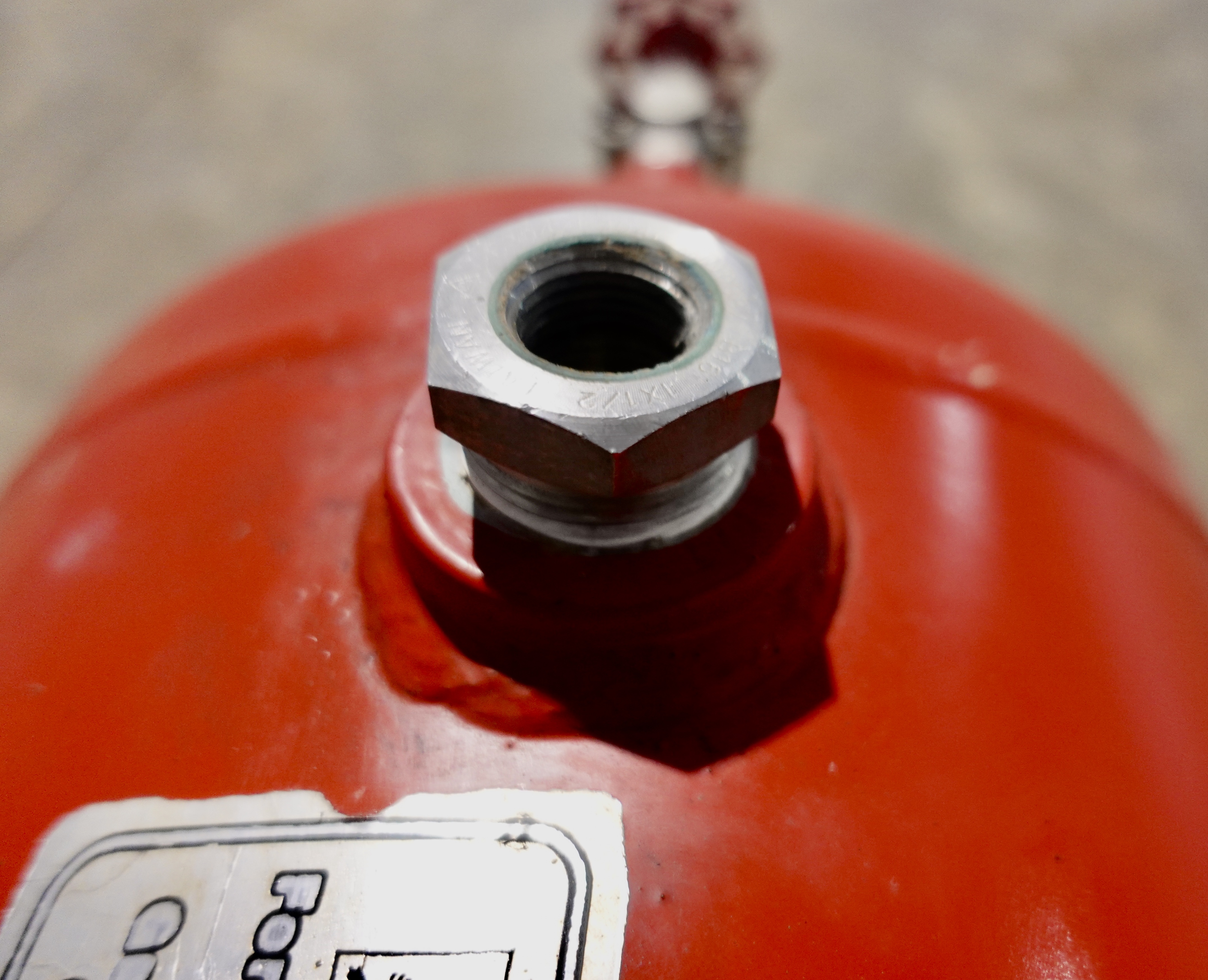 Used Blowcase, Horizontal, 8.9 gal, 200#