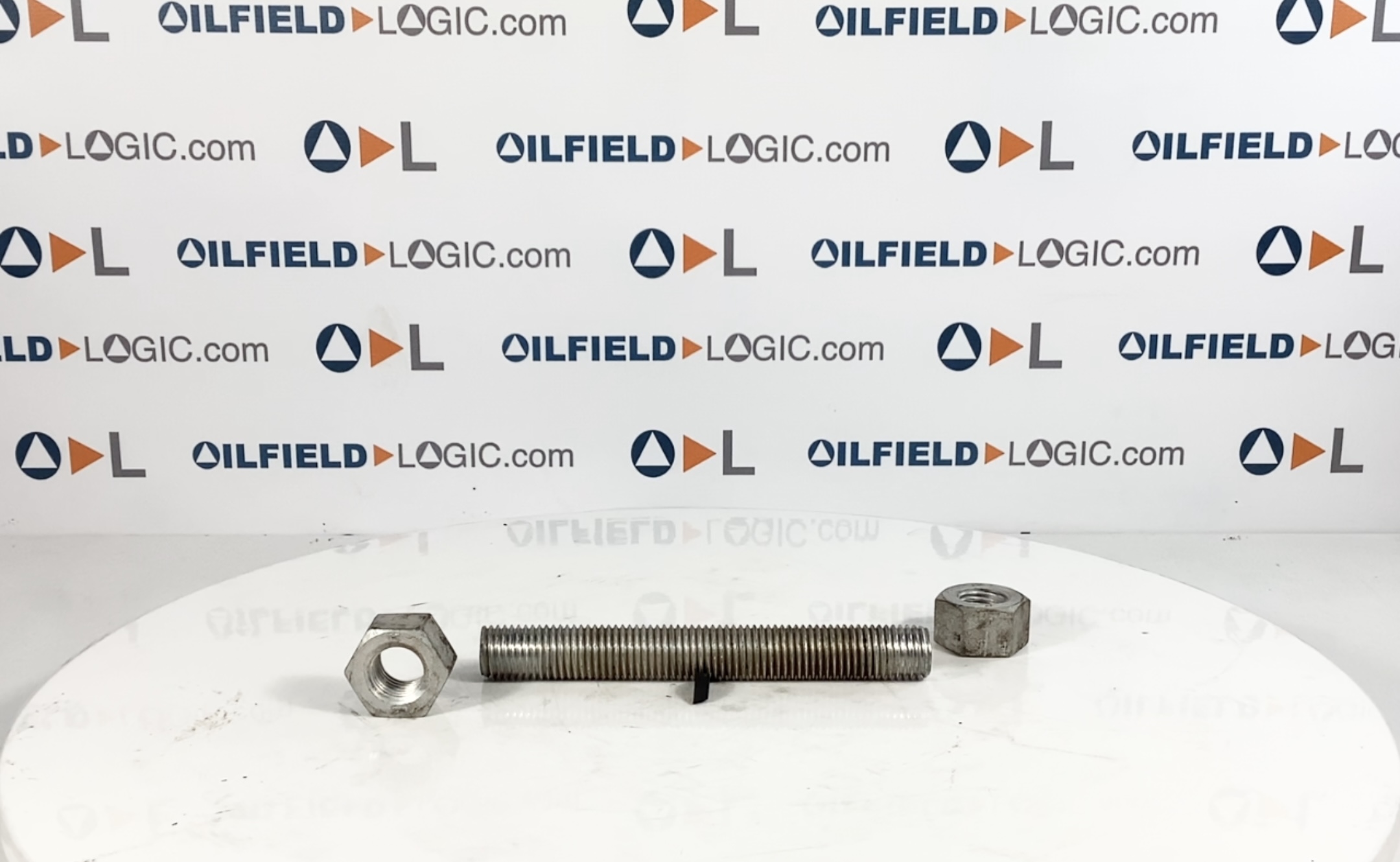 Stud, THD, 7/8"-9x8", B-7