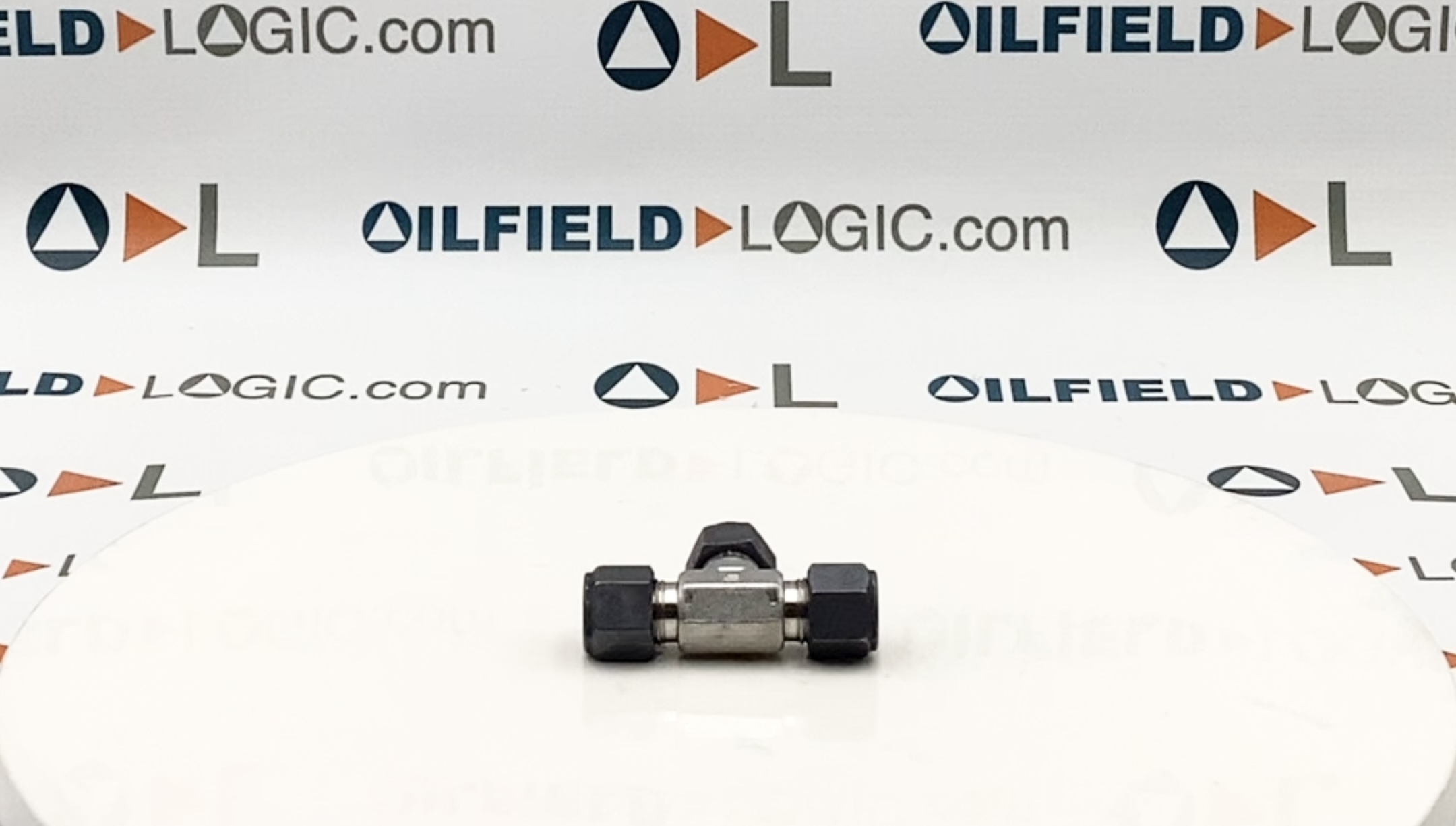 Fitting, Tube, Tee, Stainless Steel, 3/8" Tubing