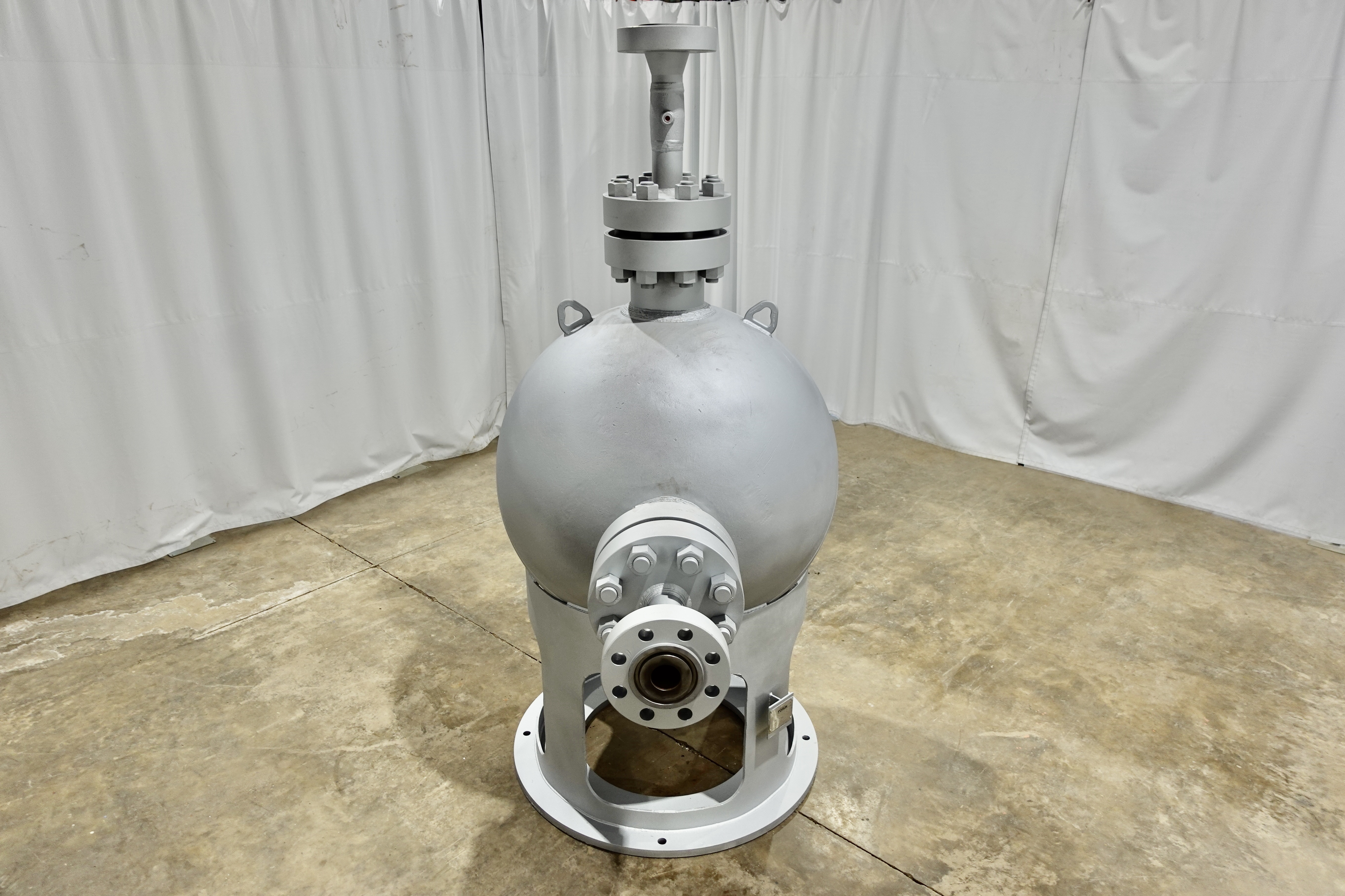 Used Sand Trap, Spherical, 48", 5000#