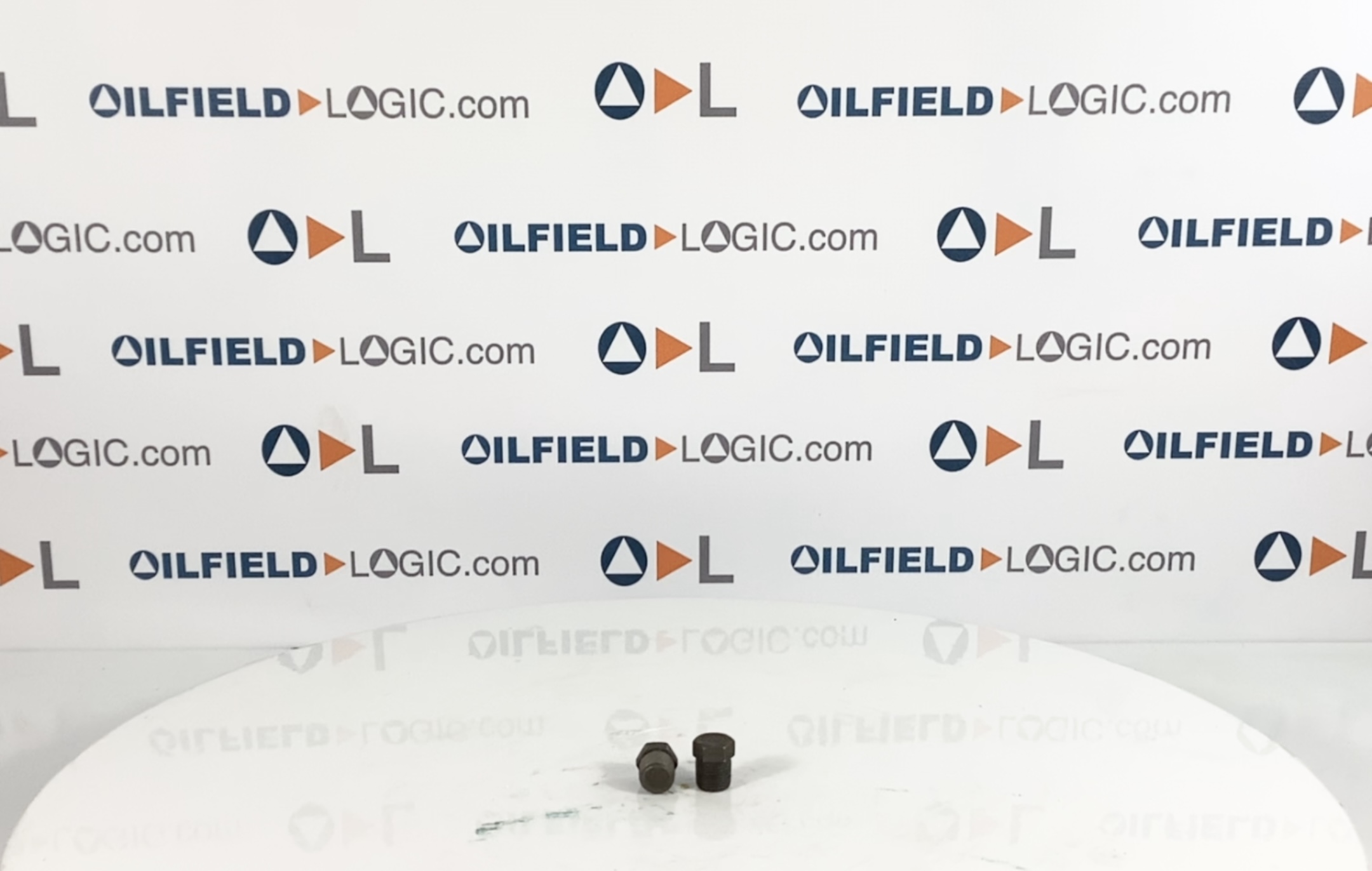 Plug, THD, 3/8", SA105