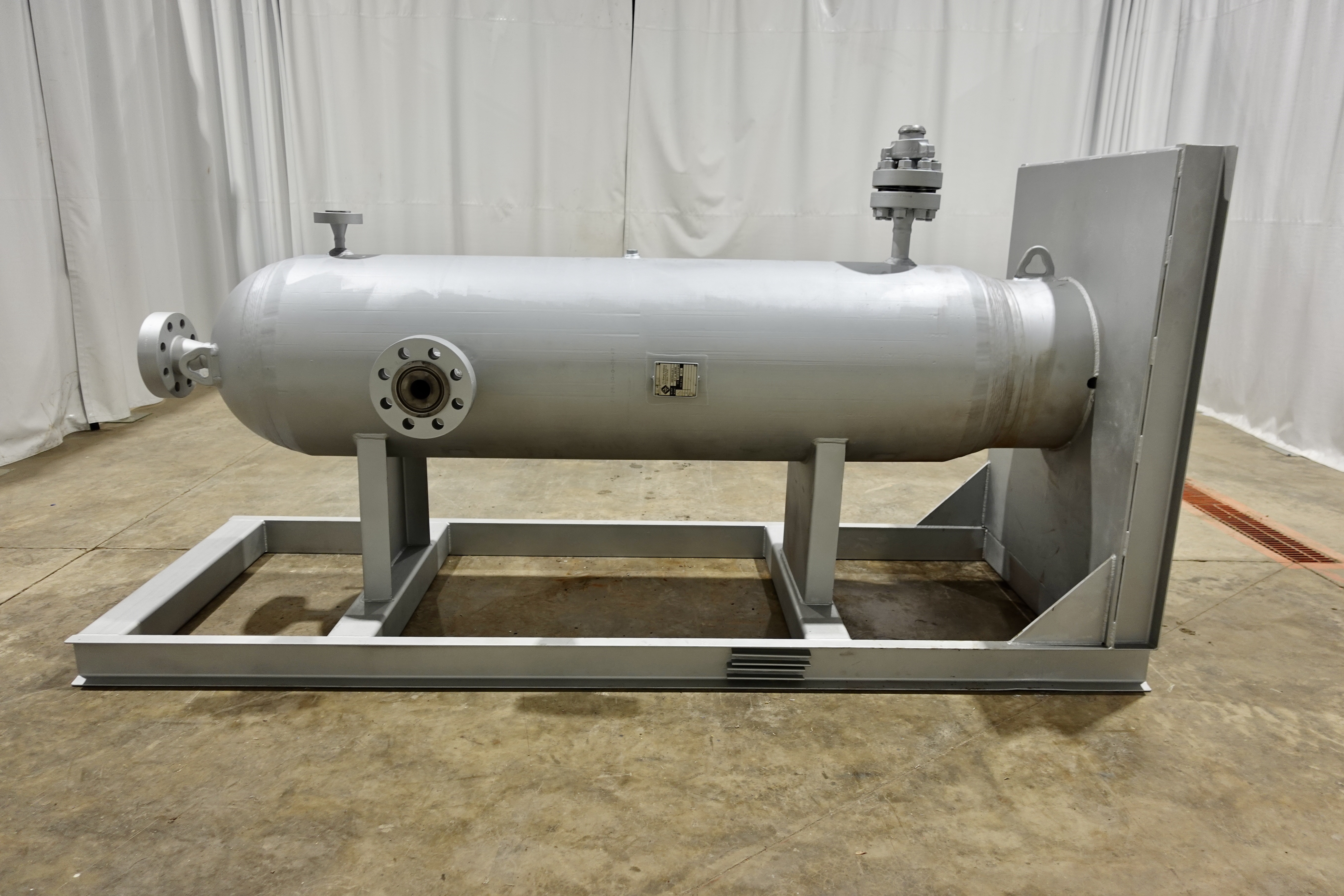 Refurbished Sand Trap, Gravity, 28"x8', 5000#