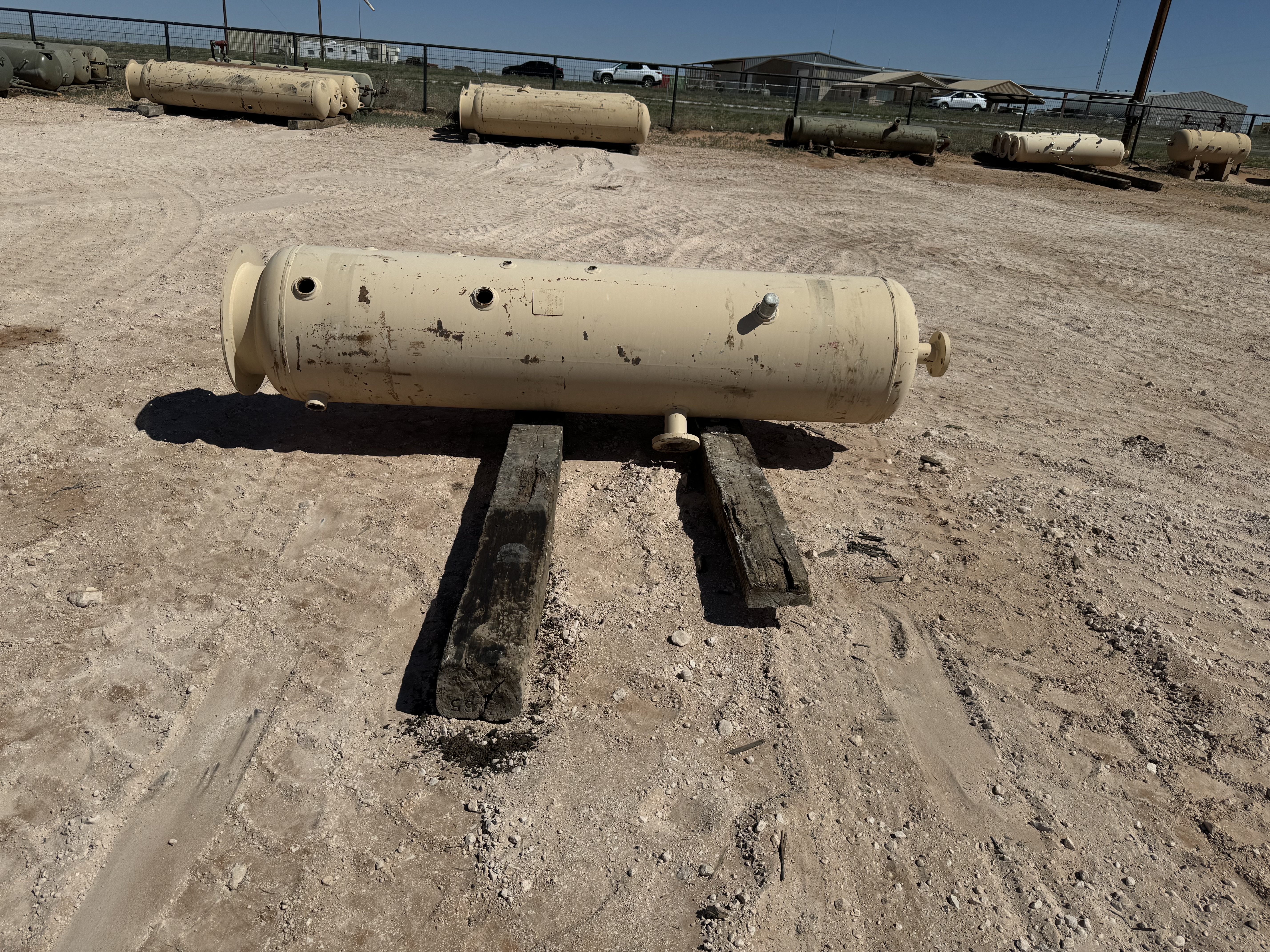 Used Separator, Vertical, 2P, 24"x7'6", 250#