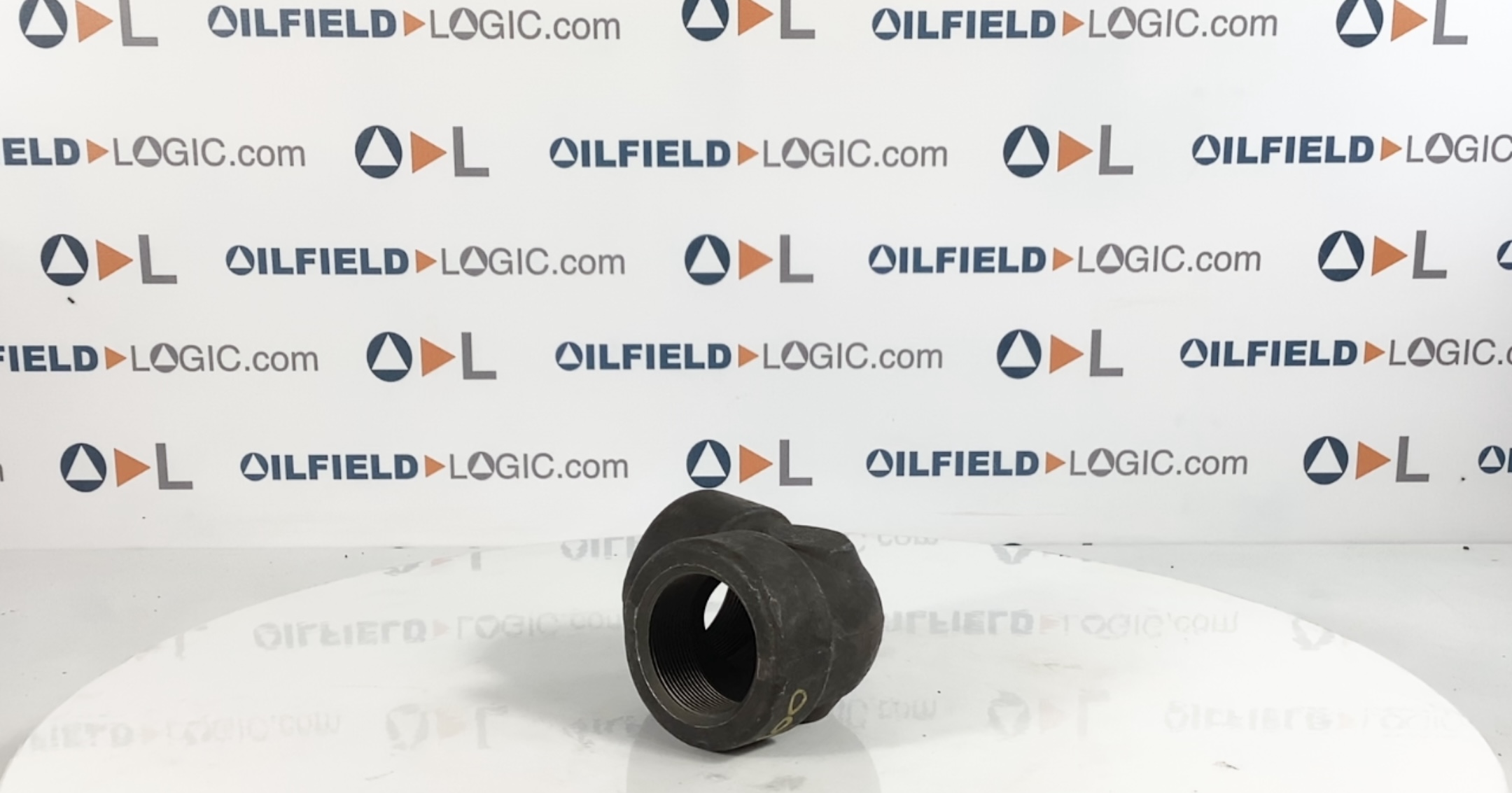 Elbow, THD, 2", FNPT, 3M, SA105