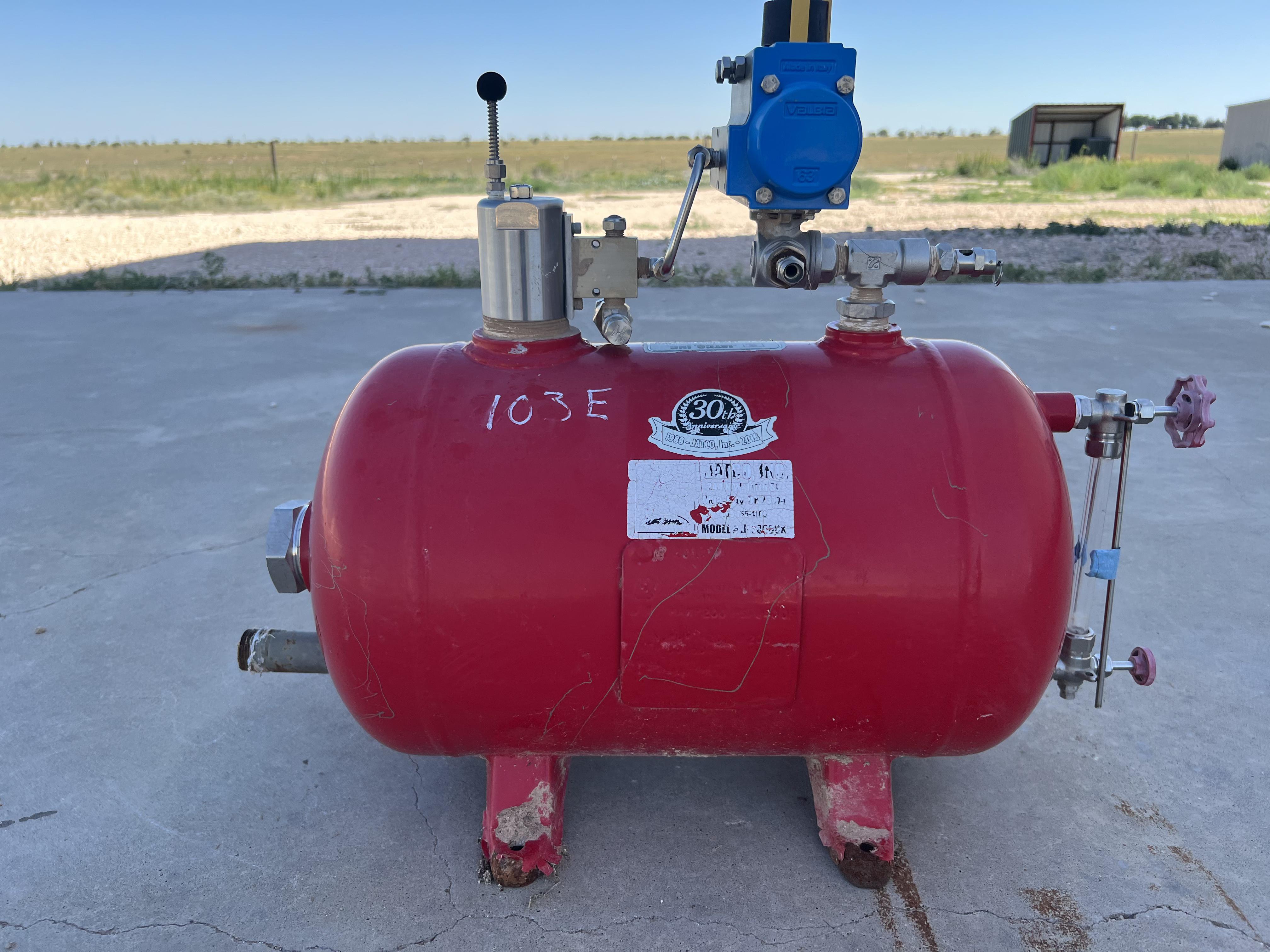 Used Blowcase, Horizontal, 8.9 gal, 200#