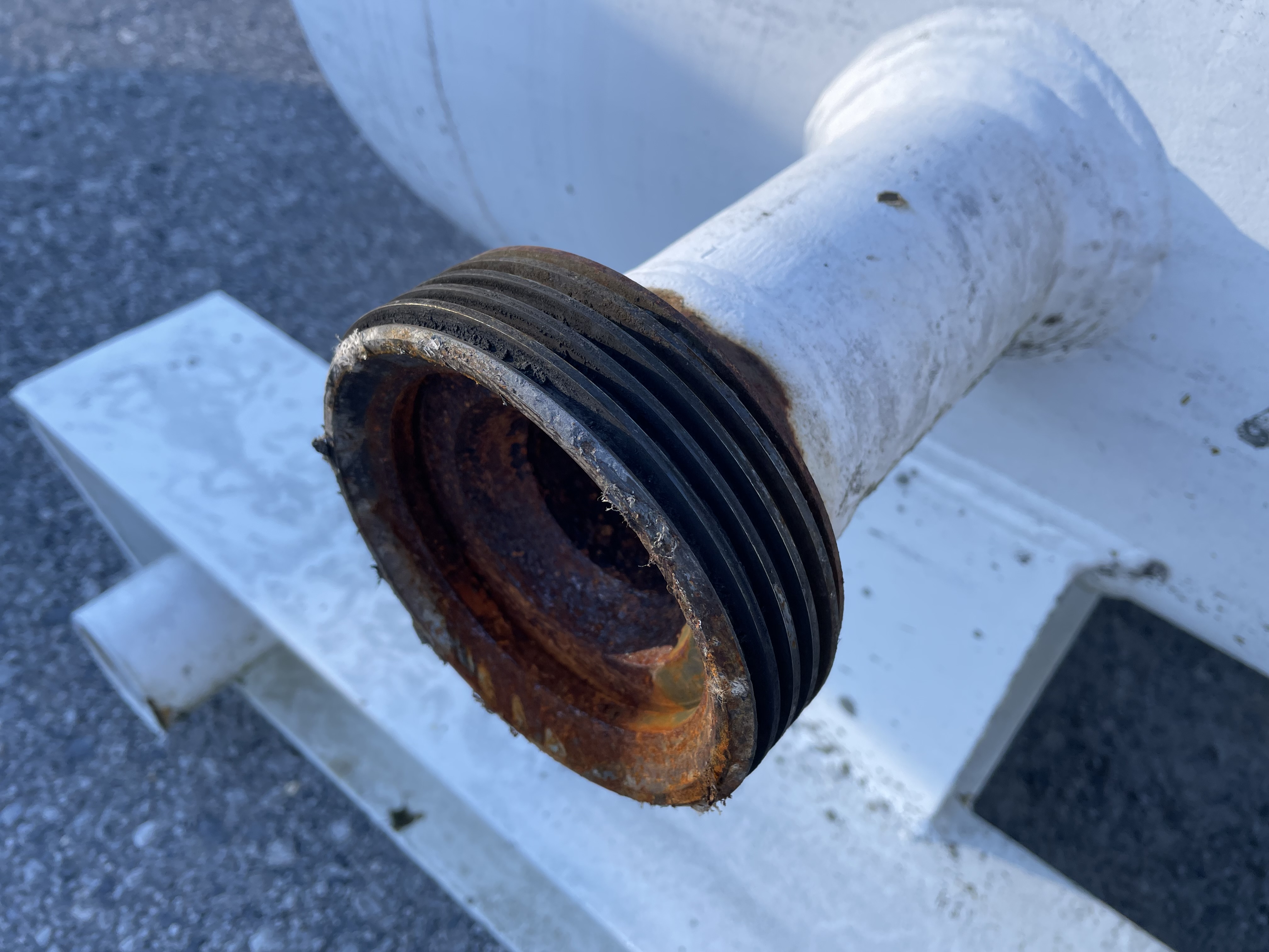 Used Sand Trap, Gravity, 24"x8', 3000#