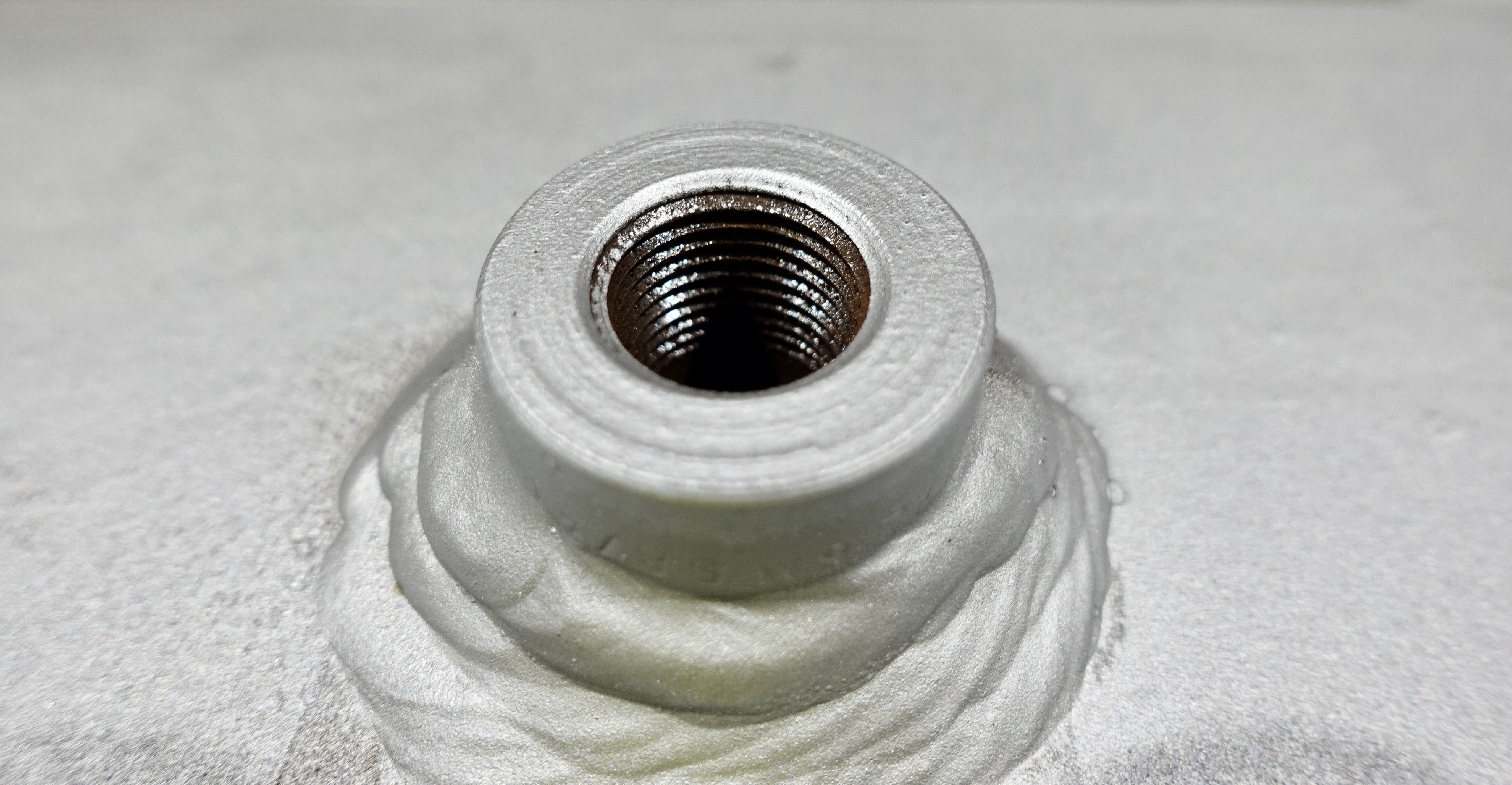 Refurbished Sand Trap, Gravity, 28"x8', 5000#