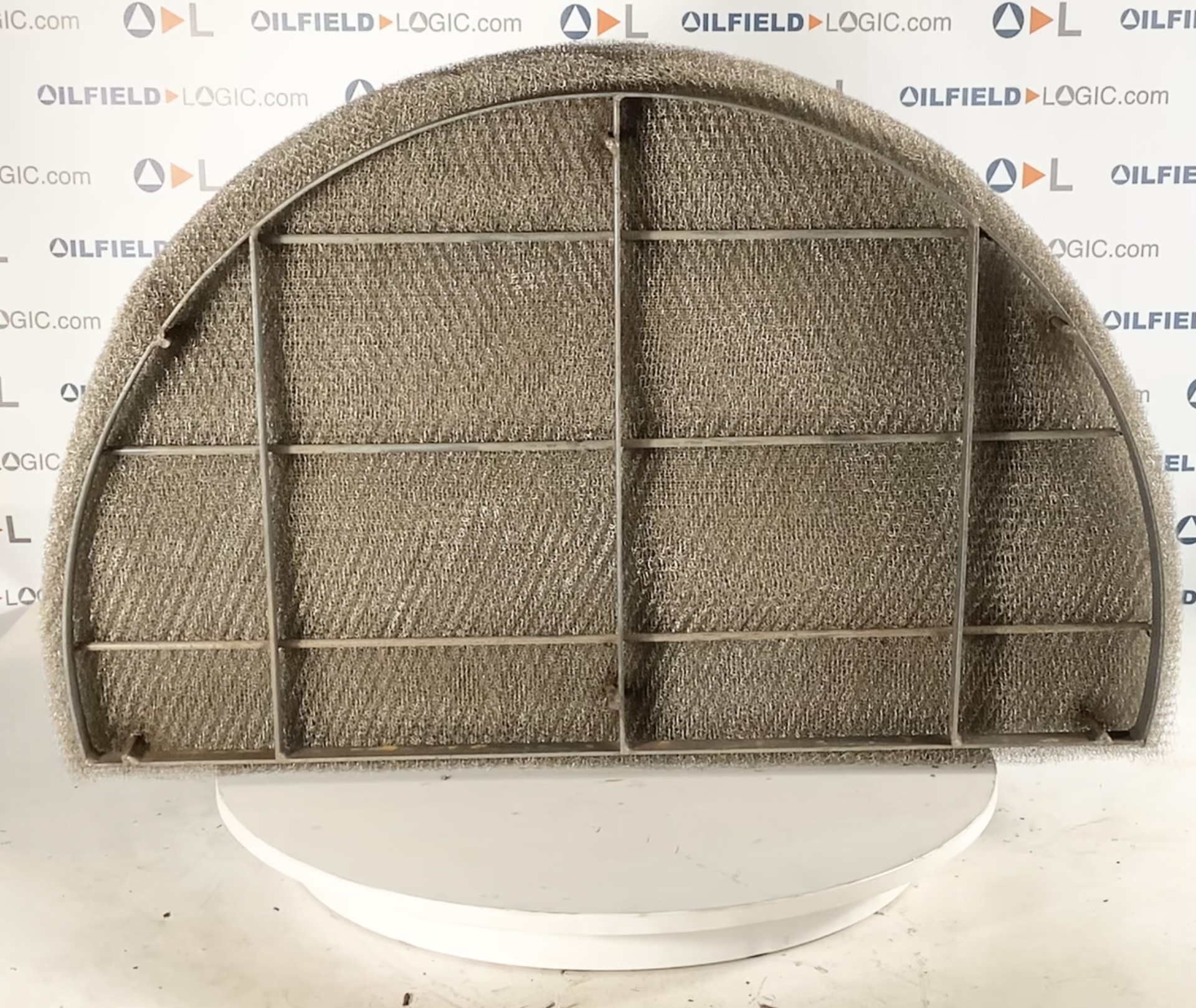 Mist Pad, Semi Circle, 31-1/2"x19"x6"