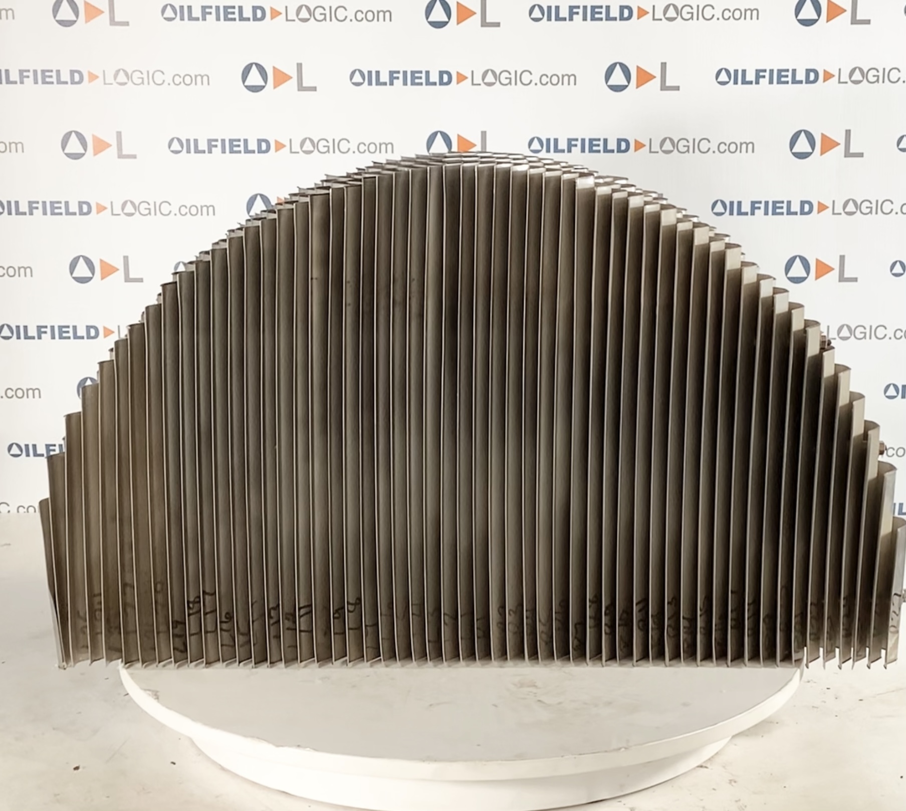 Vein Pack, Half Moon, 28"x16-1/2"x8"