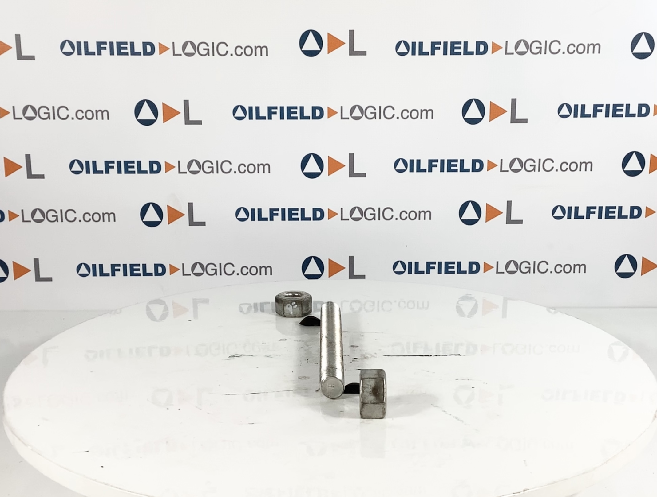 Stud, THD, 7/8"-9 x 9", Cadmium