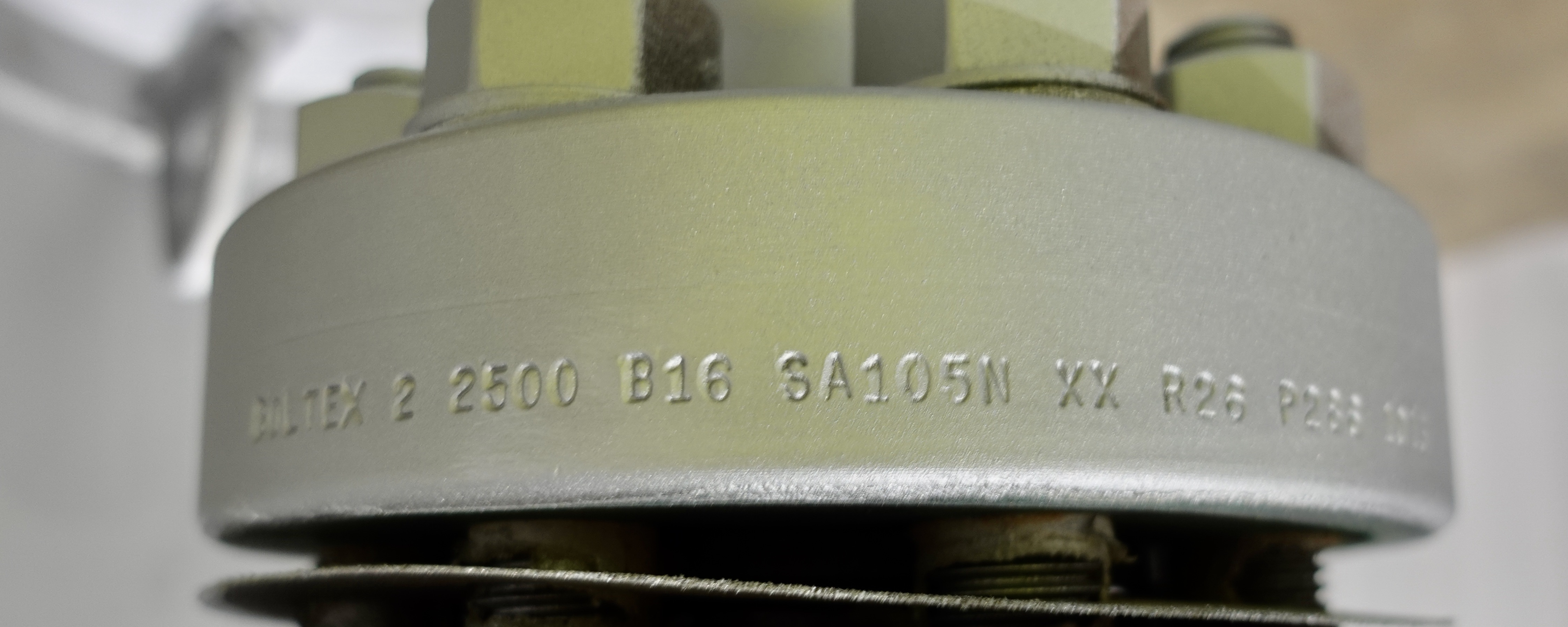 Refurbished Sand Trap, Gravity, 28"x8', 5000#