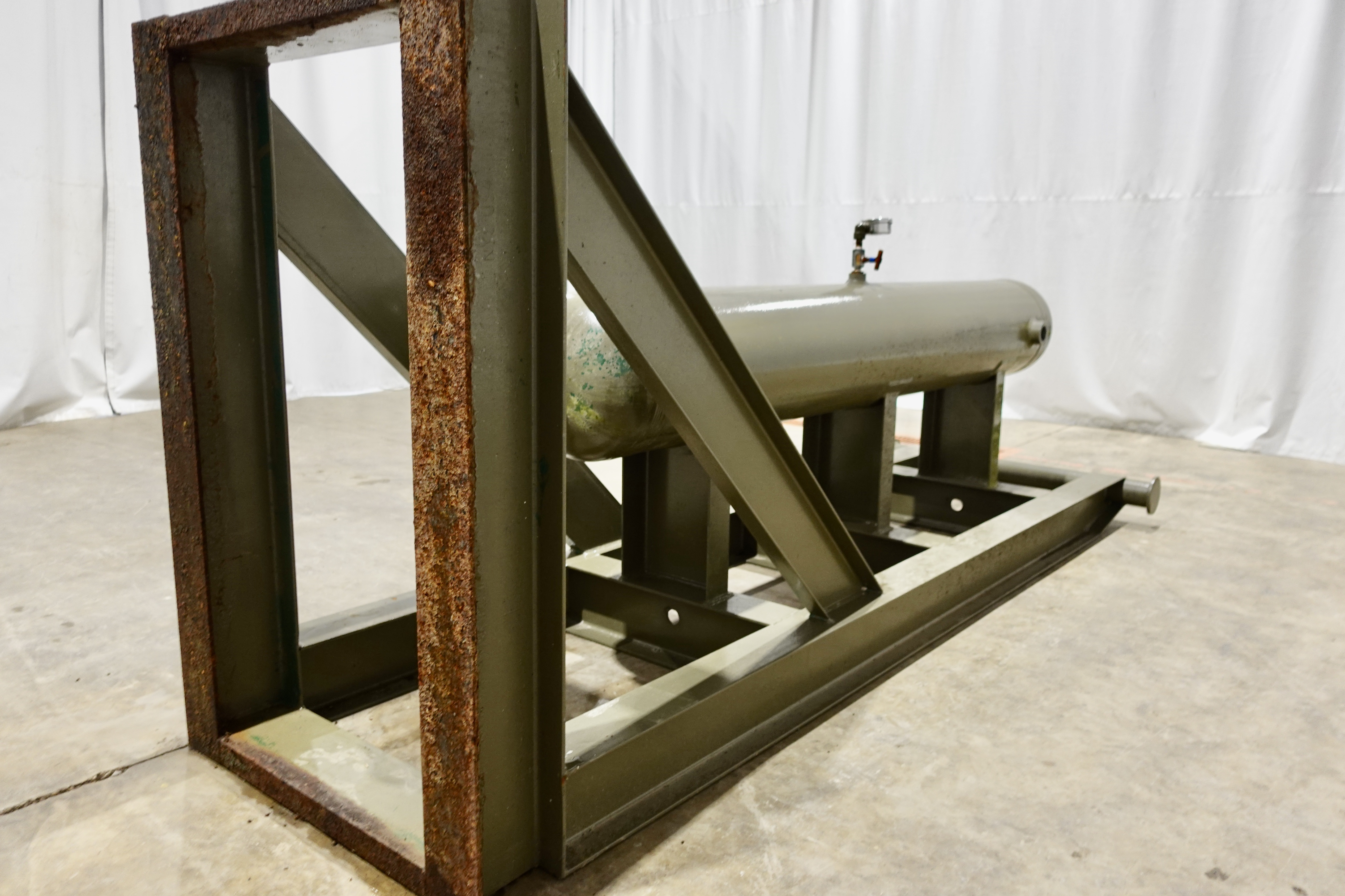 Used Sand Trap, Gravity, 16"x8', 3000#