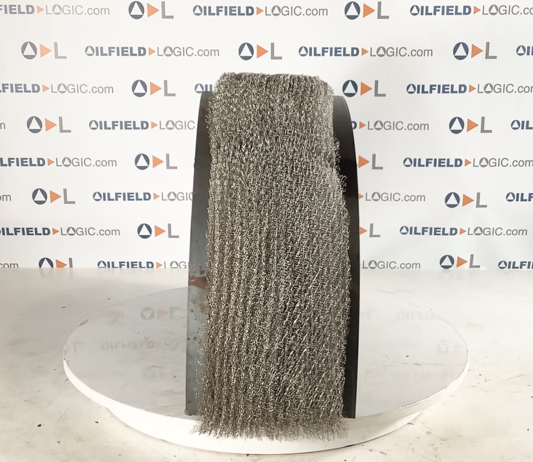 Mist Pad, Semi Circle, 26"x13-3/4"x8"