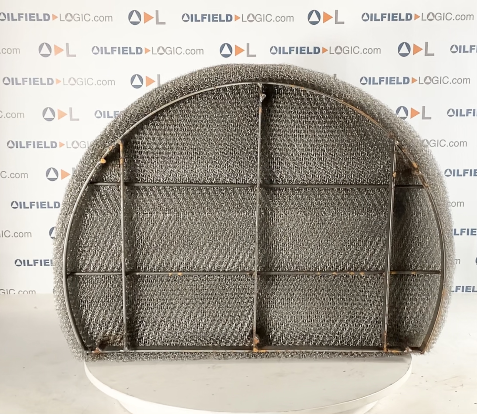 Mist Pad, Semi Circle, 26"x20"x8-1/2"