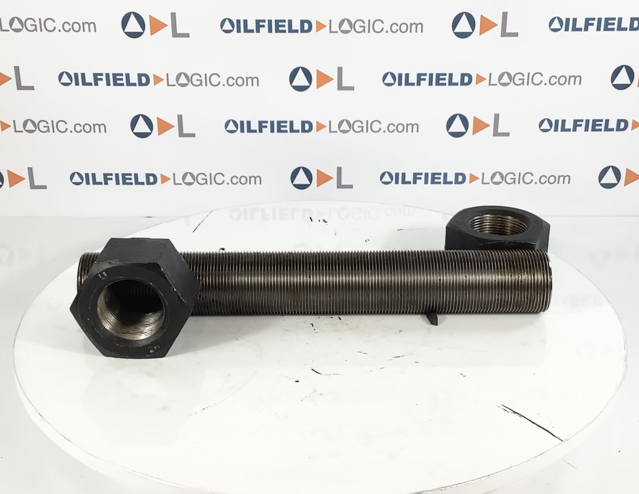 Stud, THD, 2-1/2"-8x18", B-7