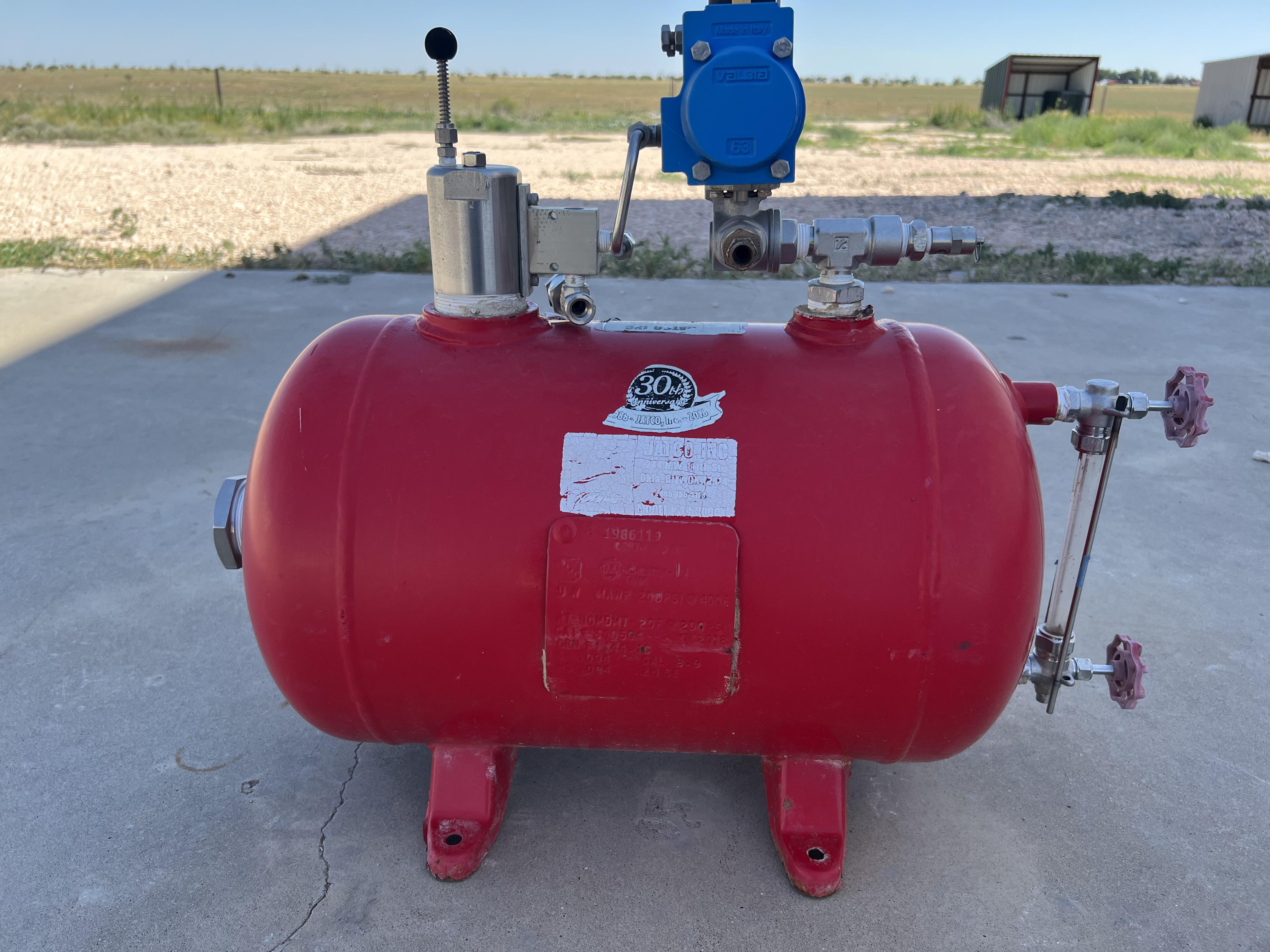 Used Blowcase, Horizontal, 8.9 gal, 200#