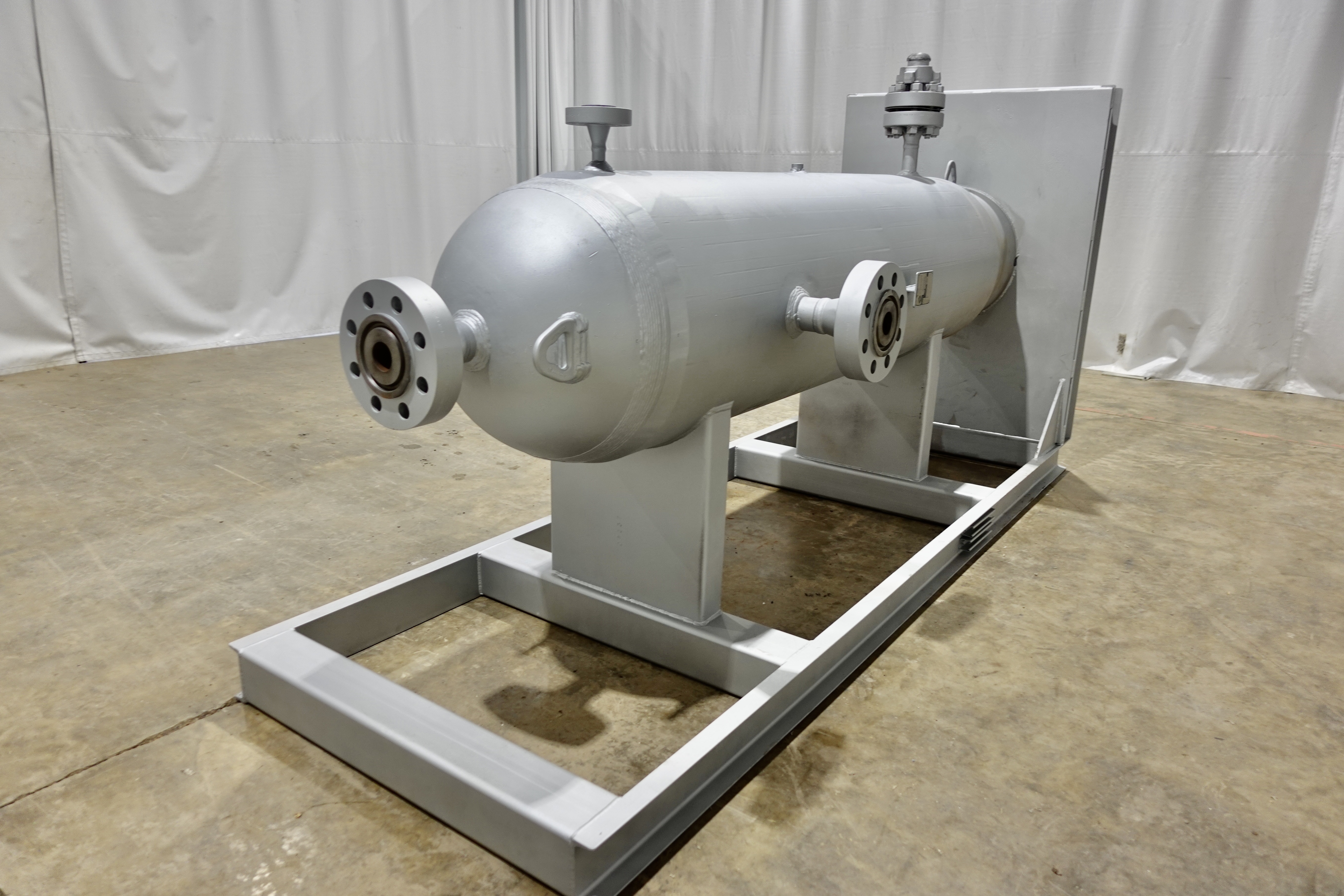 Refurbished Sand Trap, Gravity, 28"x8', 5000#