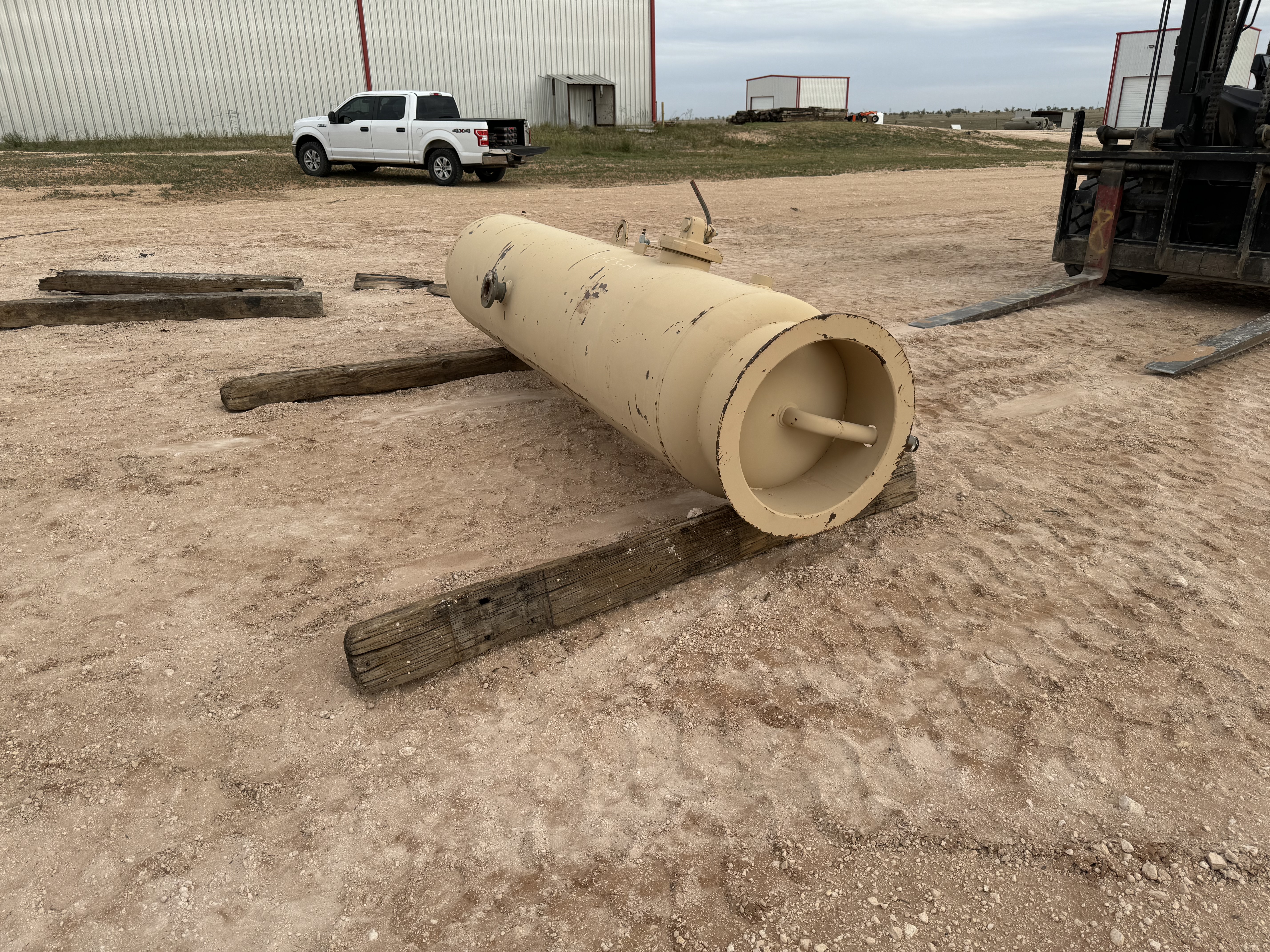 Used Separator, Vertical, 30"x10', 500#