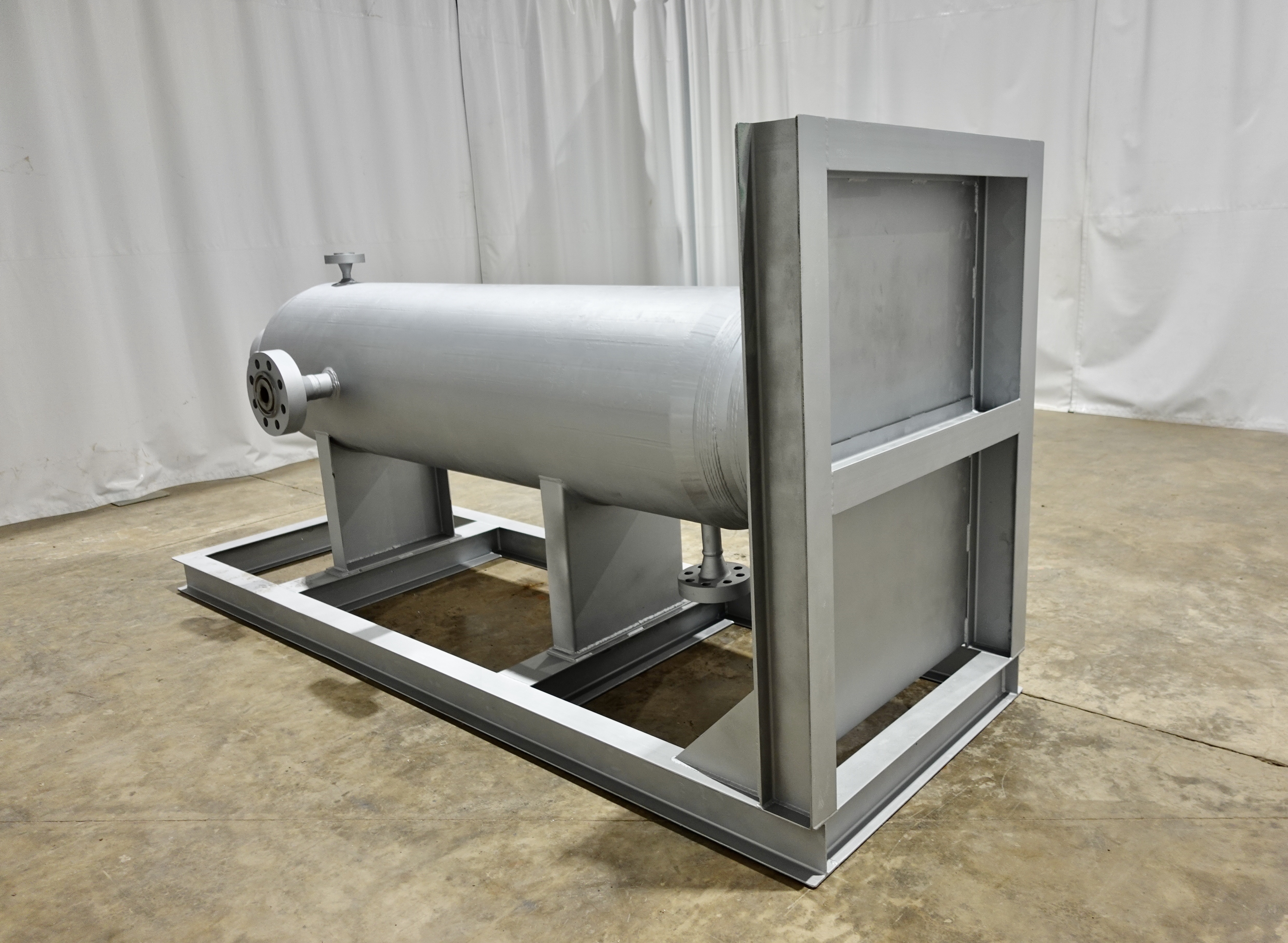 Refurbished Sand Trap, Gravity, 28"x8', 5000#