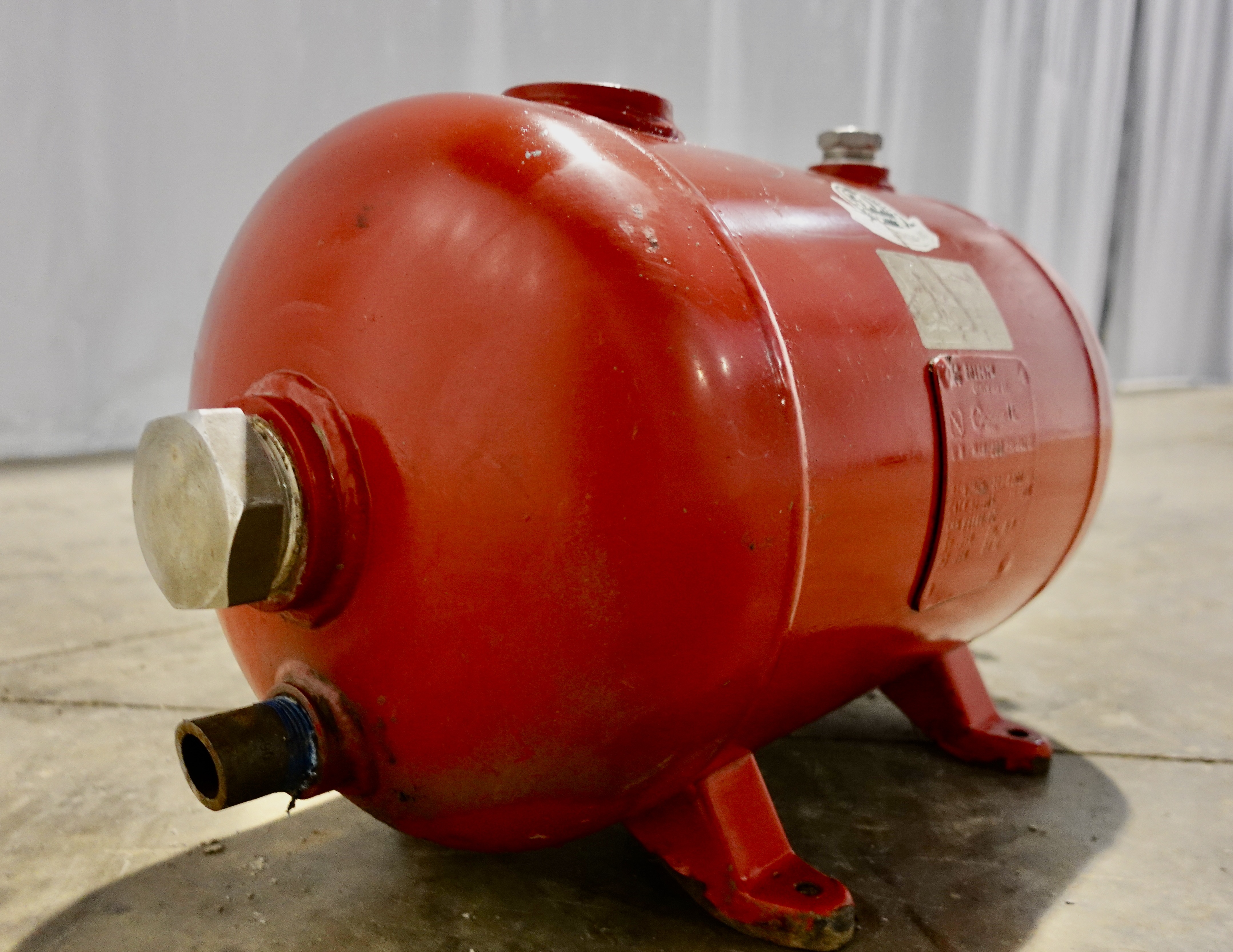 Used Blowcase, Horizontal, 8.9 gal, 200#