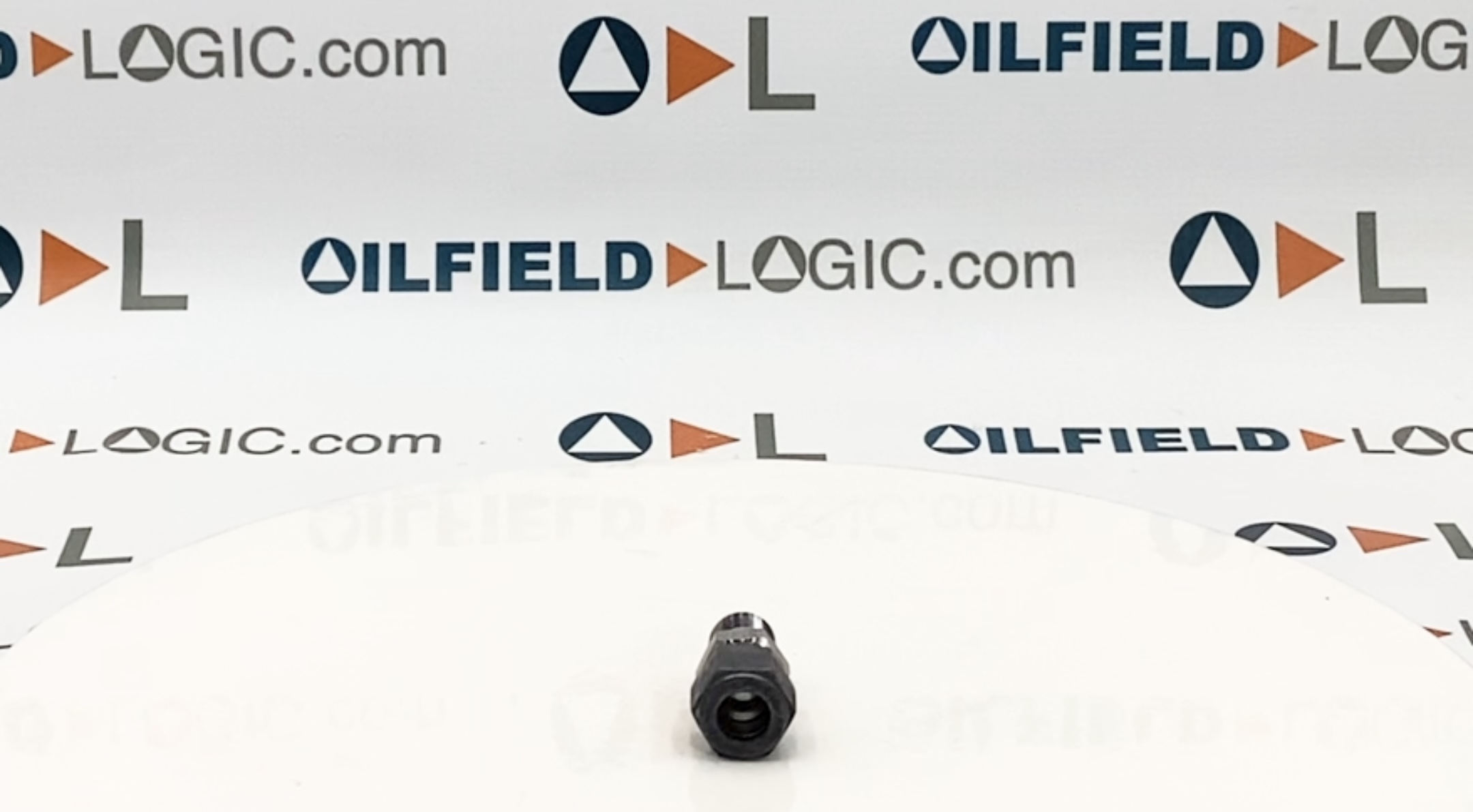 Fitting, Tube, Stainless Steel, 3/8"x3/8", Tubing x MNPT