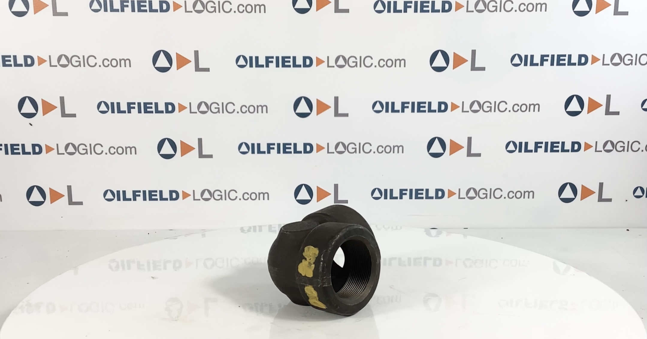 Elbow, THD, 2", FNPT, 3M, SA105