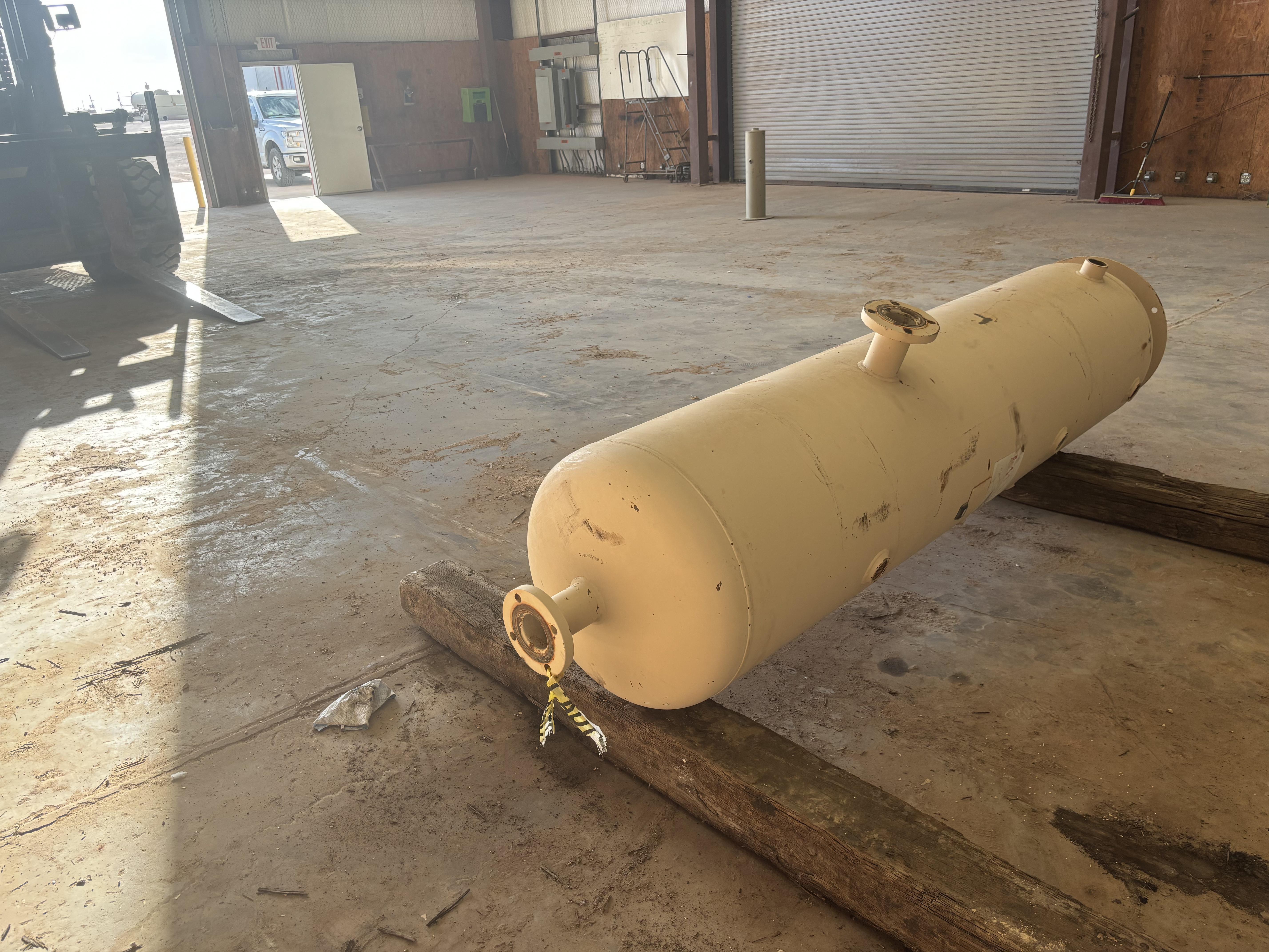 Used Separator, Vertical, 2P, 24"x7'6", 250#