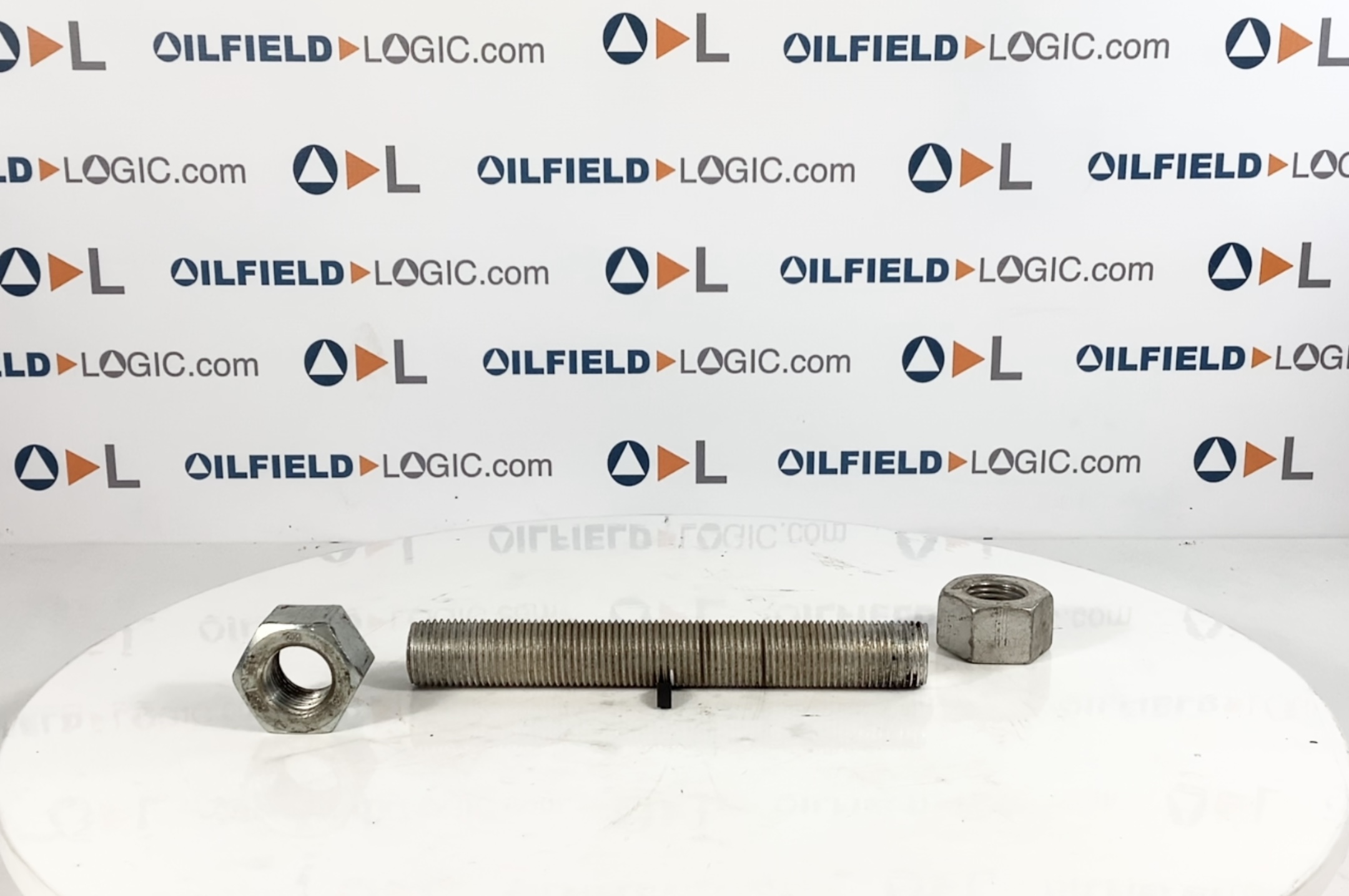 Stud, THD, 1-1/8"-8x9-1/2", Cadmium