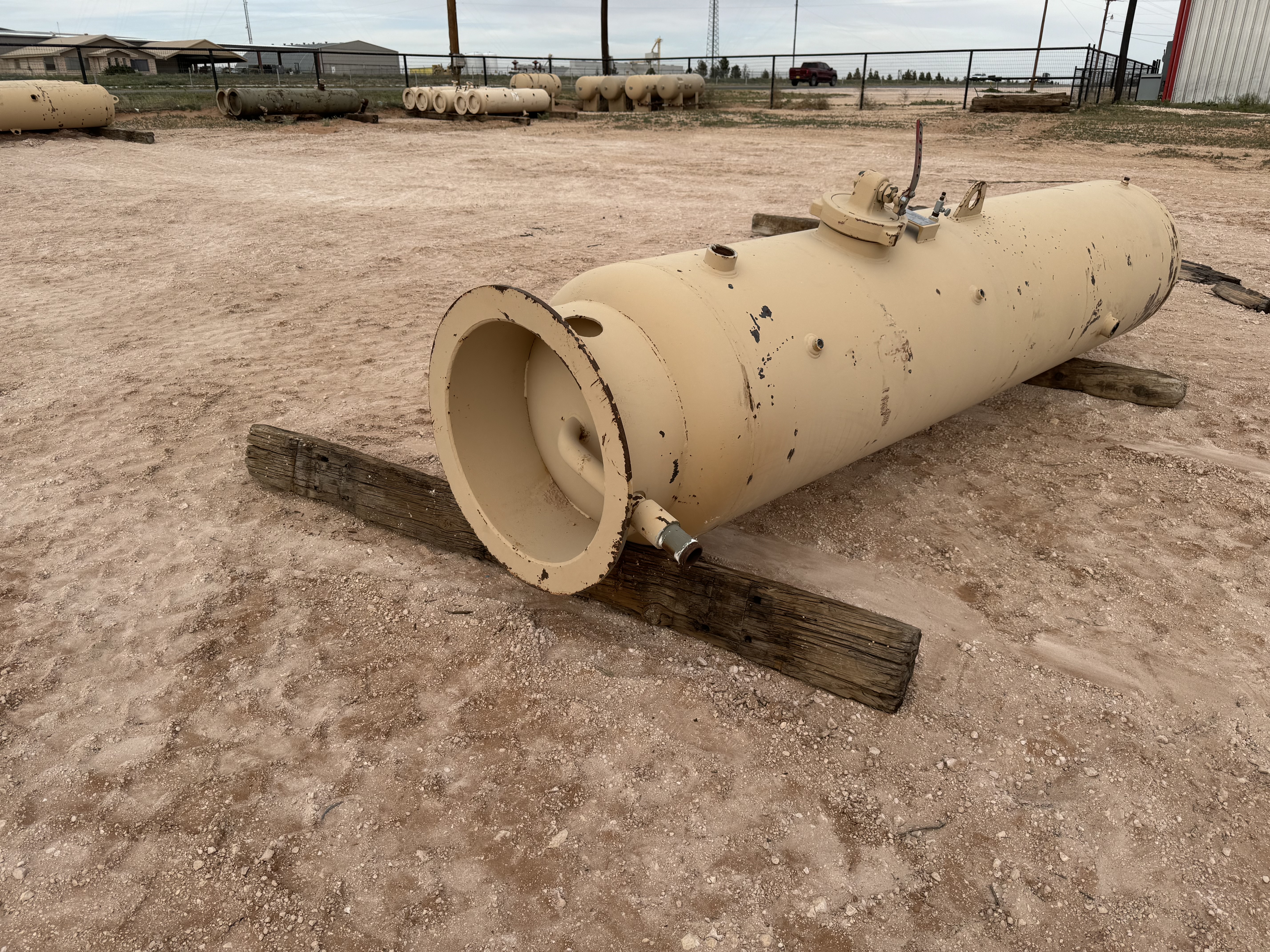 Used Separator, Vertical, 30"x10', 500#