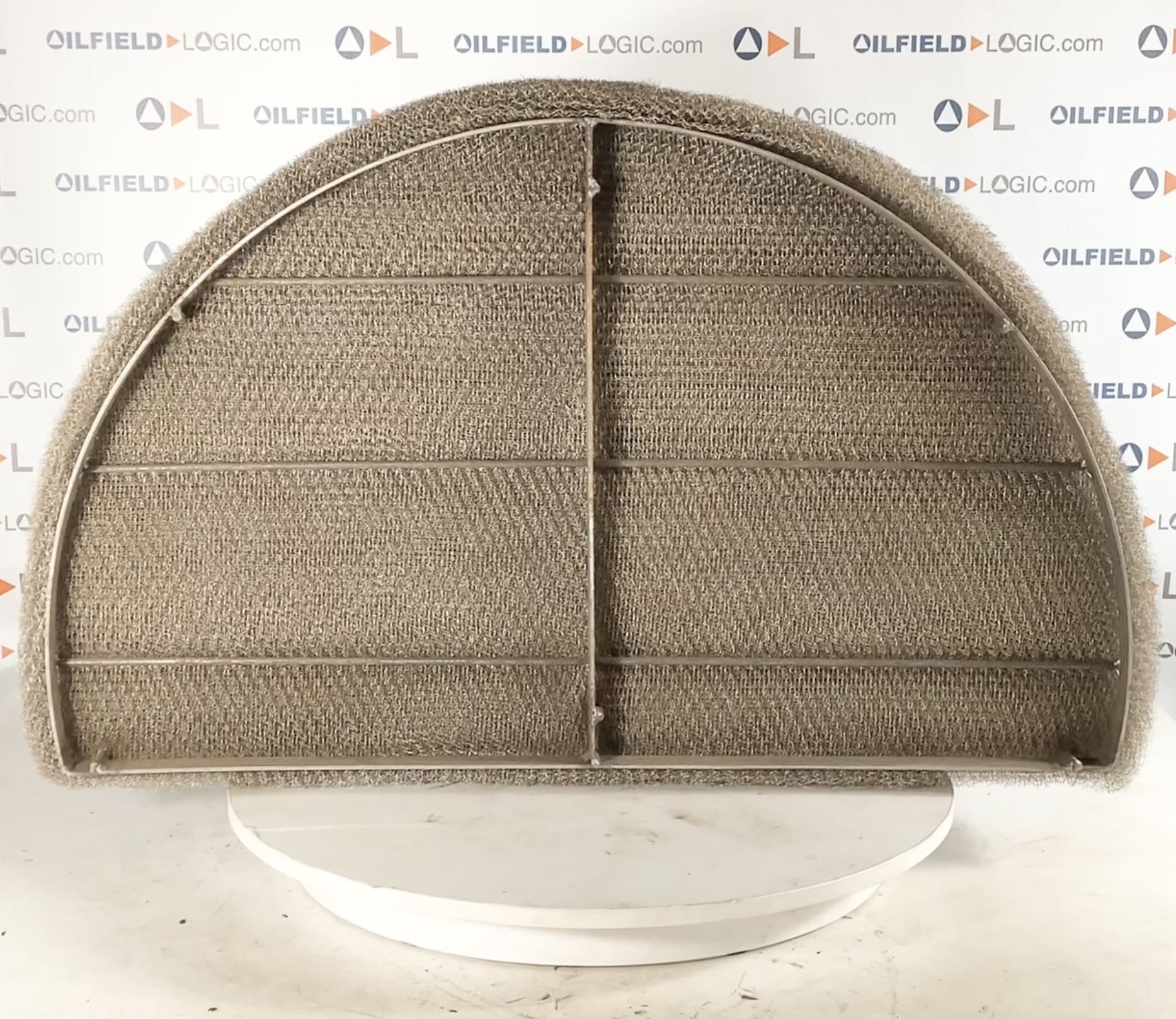 Mist Pad, Semi Circle, 33-3/4"x20-1/4"x6"