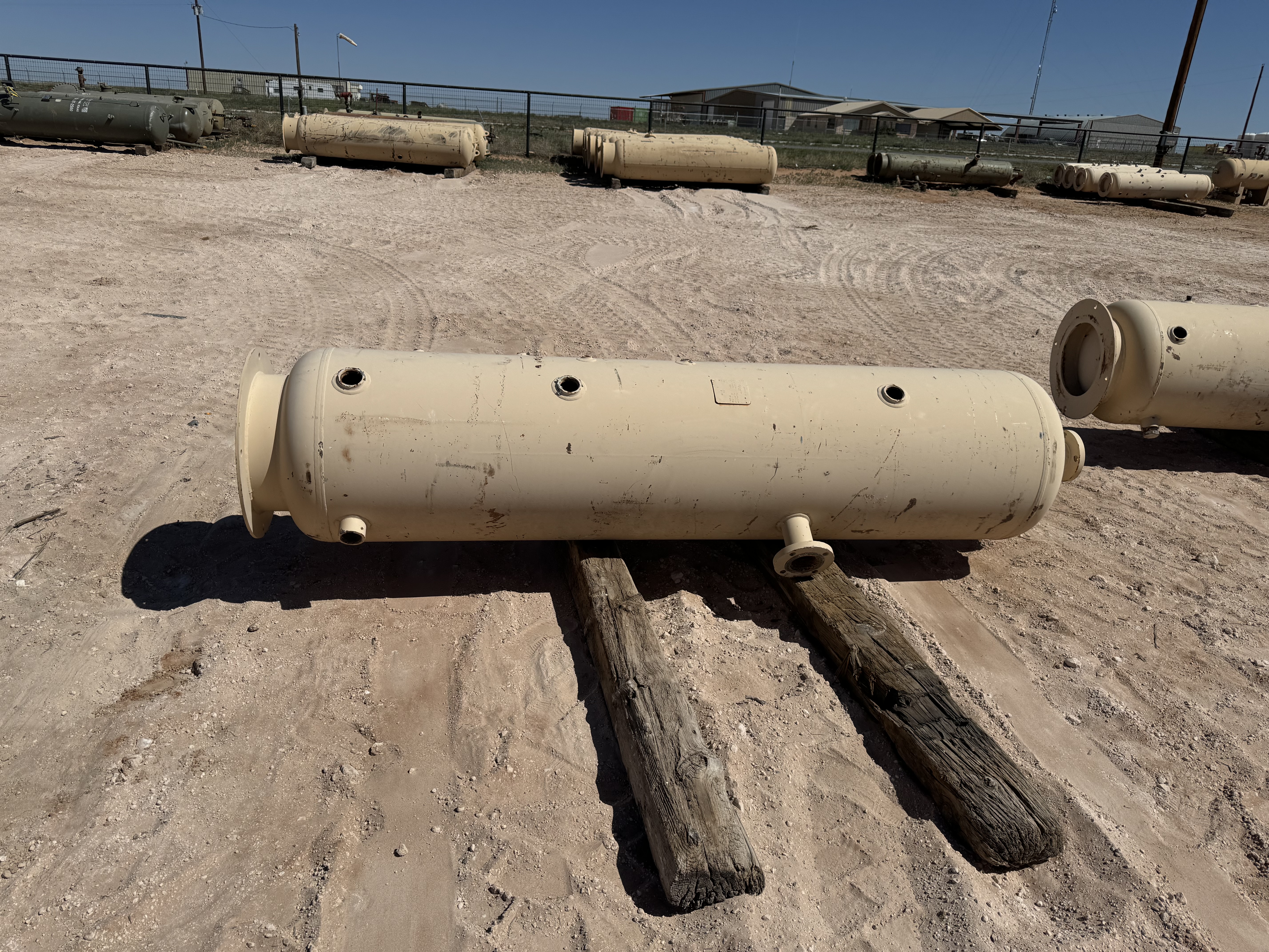 Used Separator, Vertical, 24"x7'6", 250#