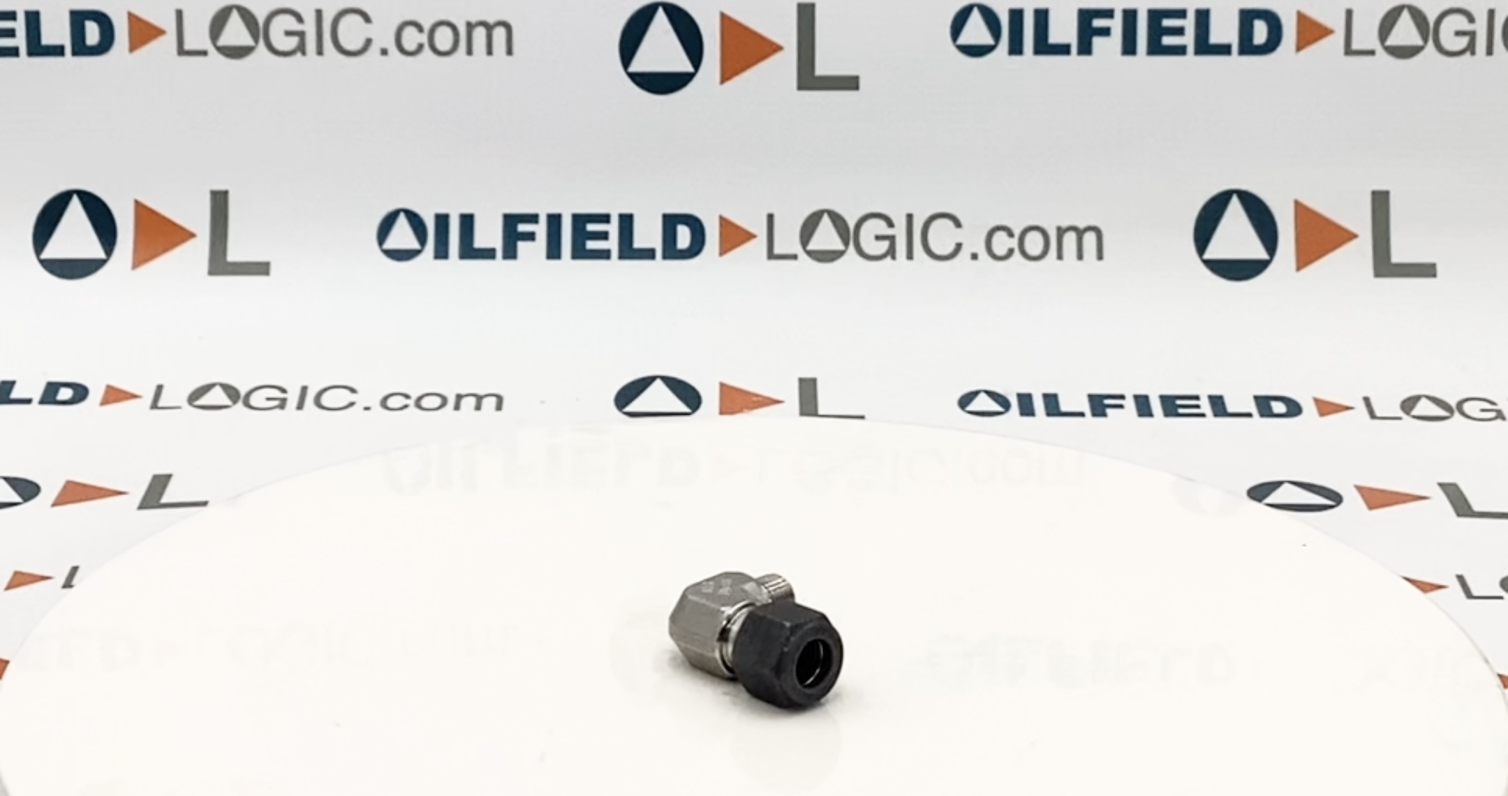 Fitting, Tube, Elbow, Stainless Steel, 3/8"x1/4", Tubing x MNPT