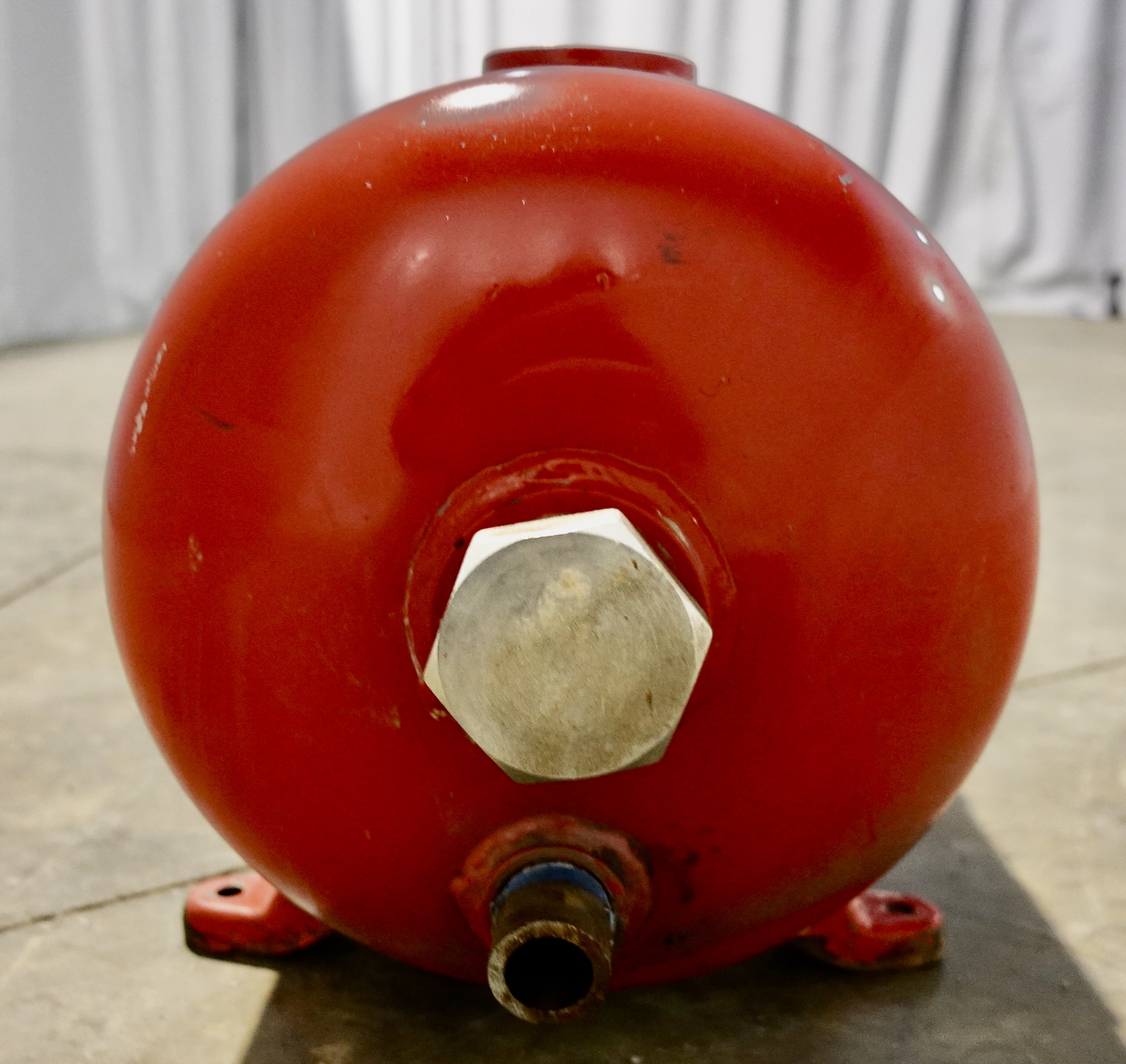 Used Blowcase, Horizontal, 8.9 gal, 200#